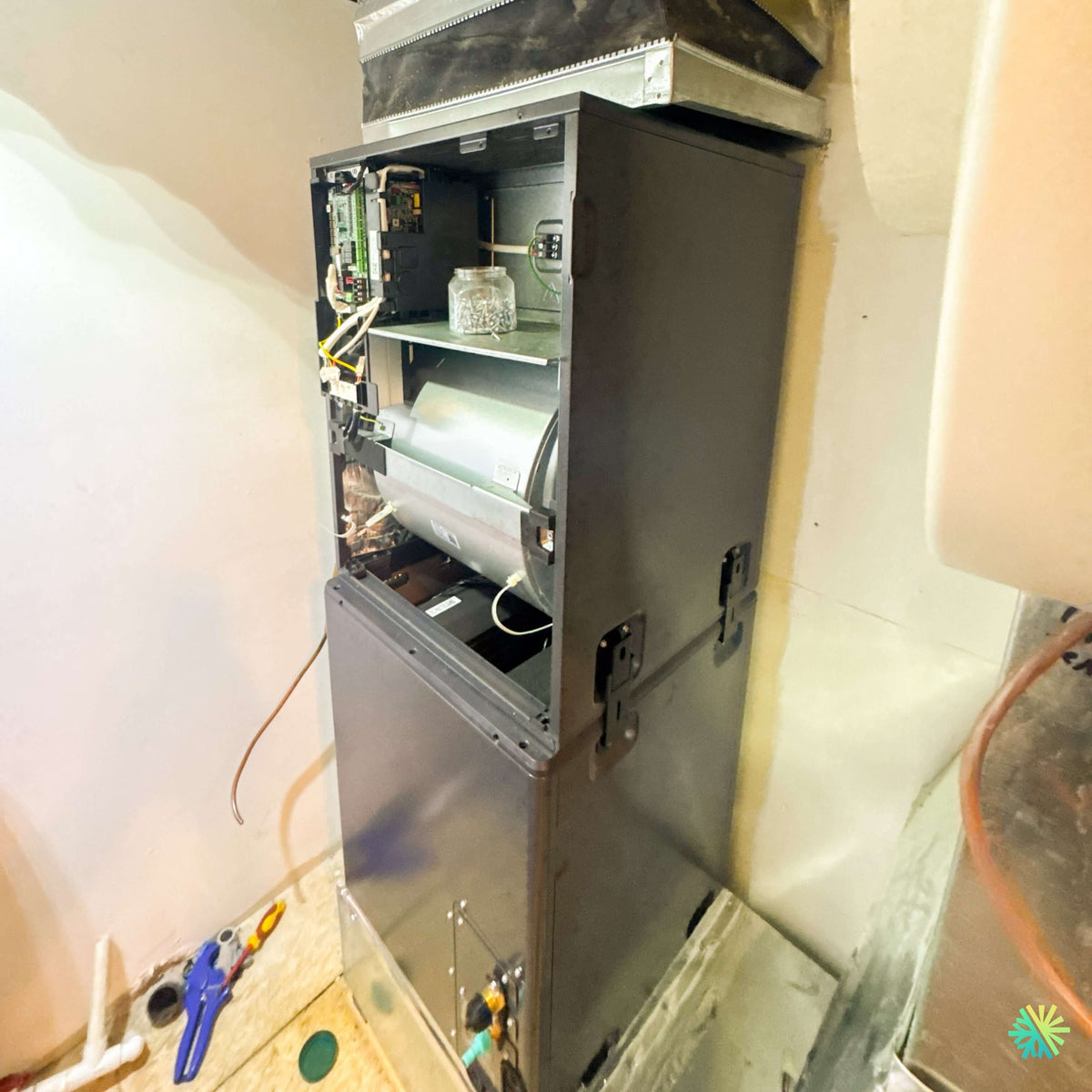 Installation d’une fournaise électrique MIDEA EVOX G3 à Charlemagne