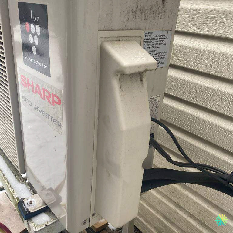 Nettoyage d’une thermopompe Sharp Eco Inverter à Sainte-Julie