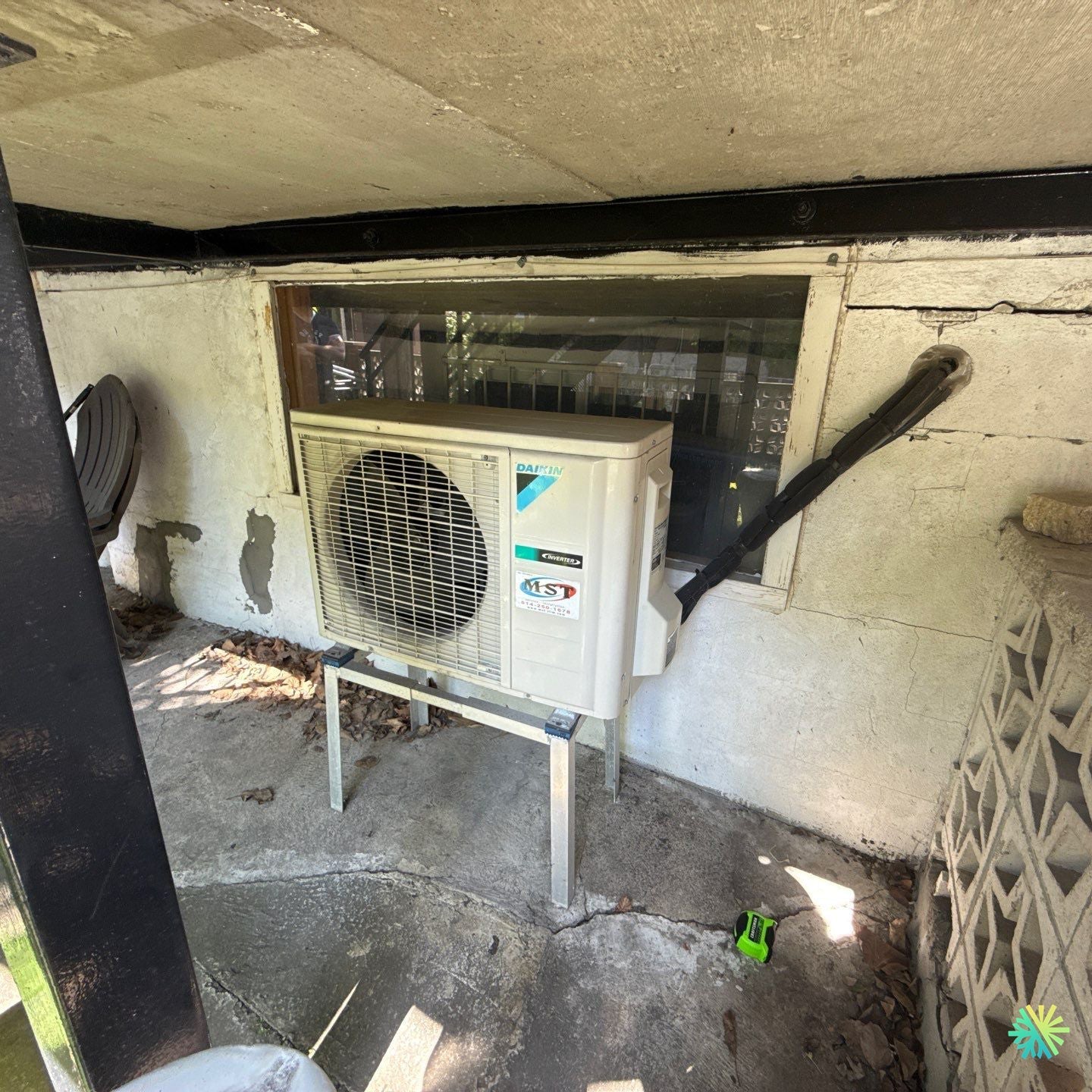 Réparation d’une thermopompe murale Daikin à Sainte-Julie