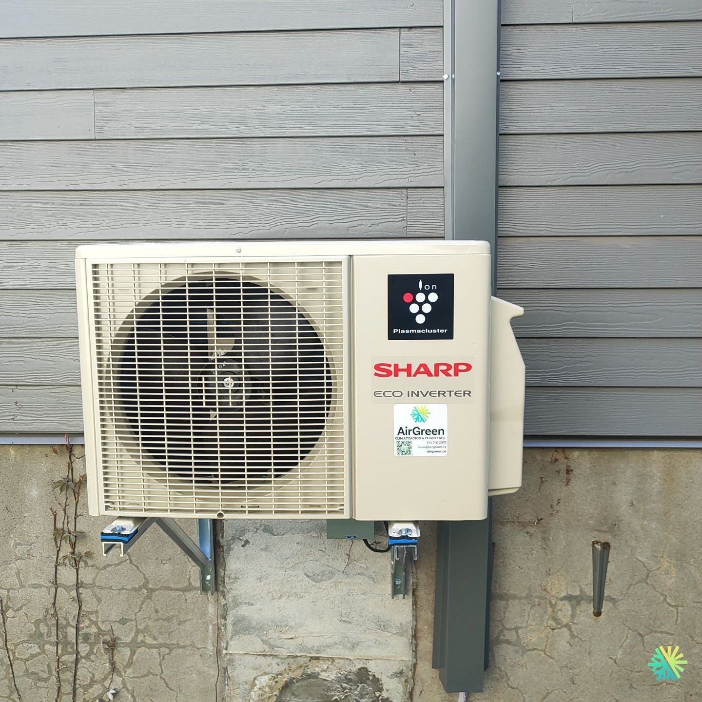 Installation d’une Sharp Eco Inverter thermopompe murale à Brossard