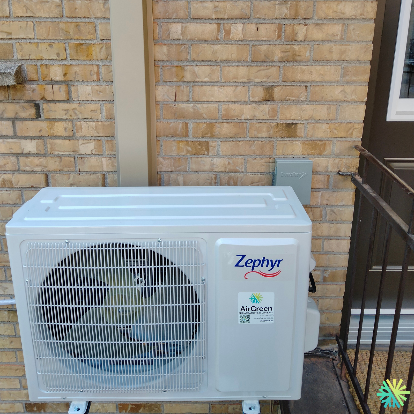 Installation d’une thermopompe murale Zephyr à Rosemont–La Petite-Patrie (Montréal)