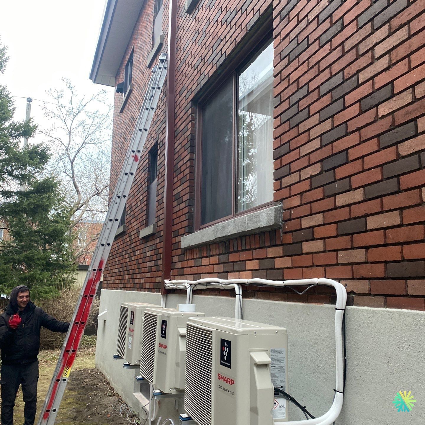 Installation de trois thermopompes murales Sharp ZU1 à Ahuntsic-Cartierville