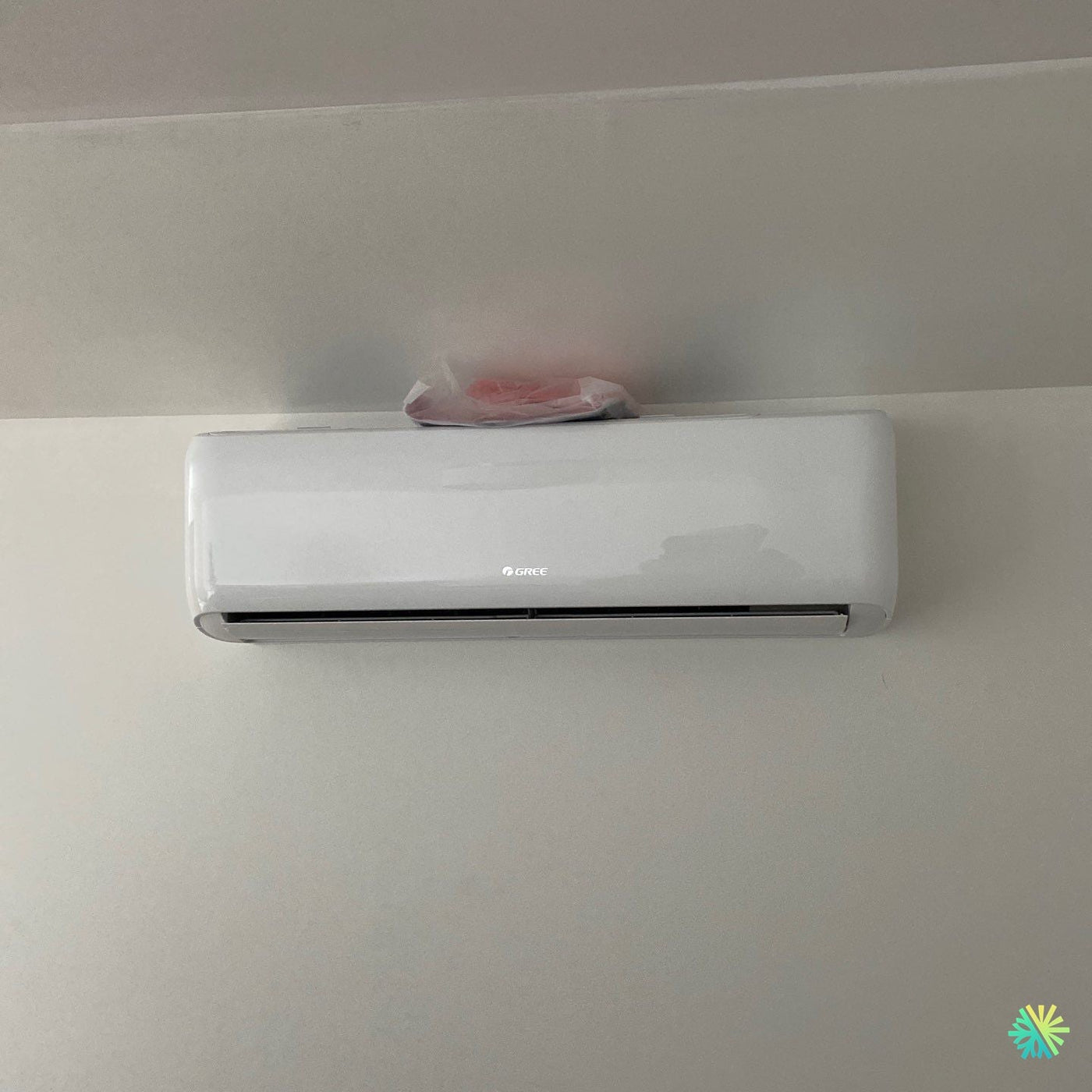 Installation d’une thermopompe murale Gree Livo R32 à LaSalle