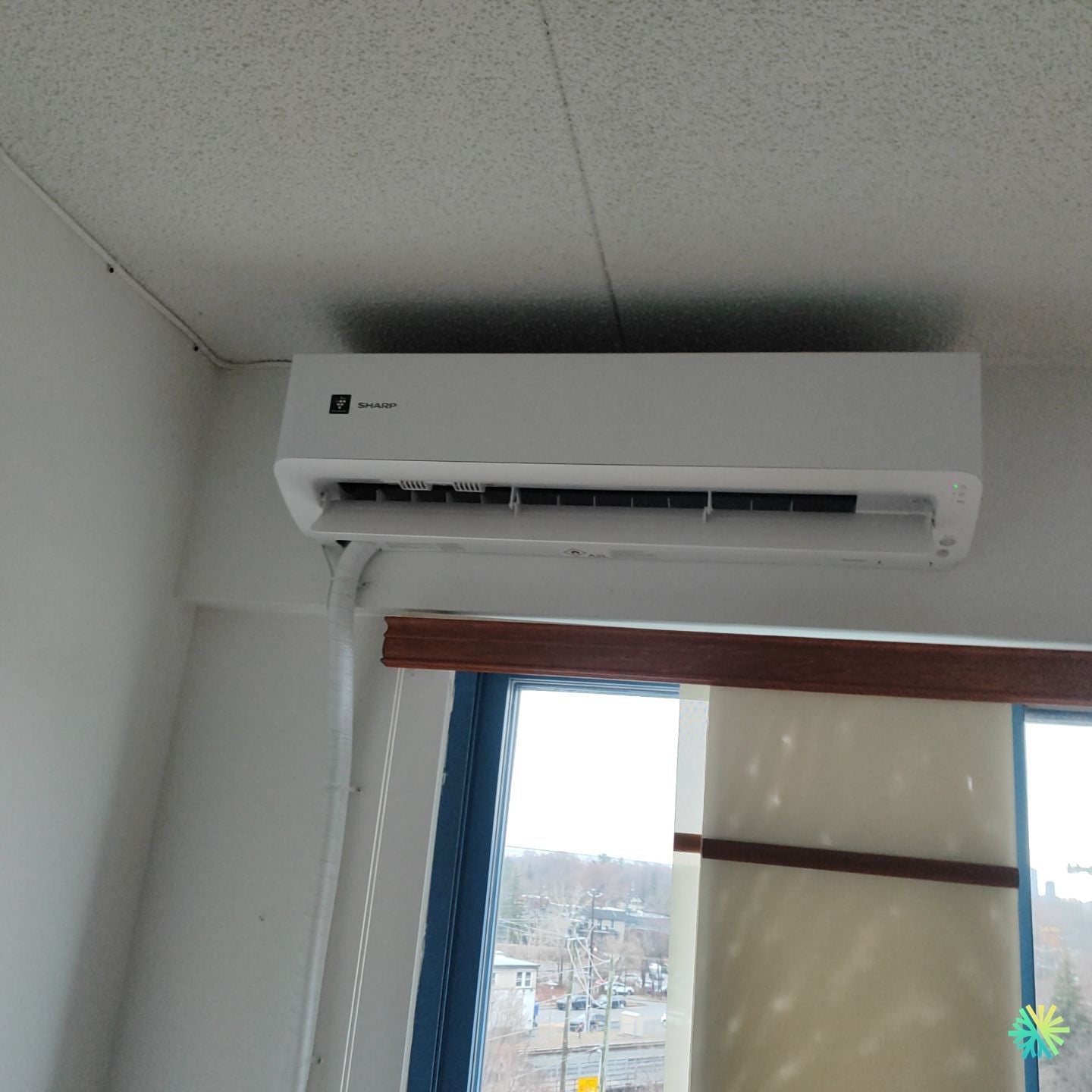 Installation d’une Sharp gamme ZU1 thermopompe murale à Saint-Laurent