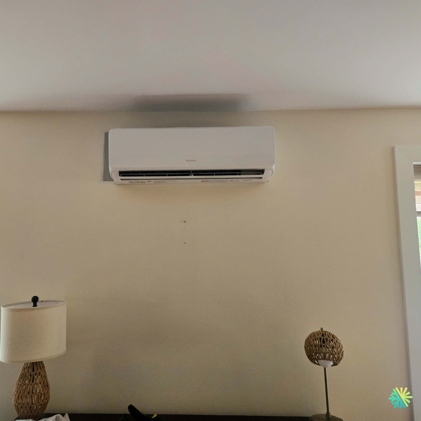 Installation d’une thermopompe Quad-Zone GREE FREE MATCH R32 à Senneville : 4 zones, 4 têtes murales et une solution CVAC adaptée aux grandes pièces résidentielles