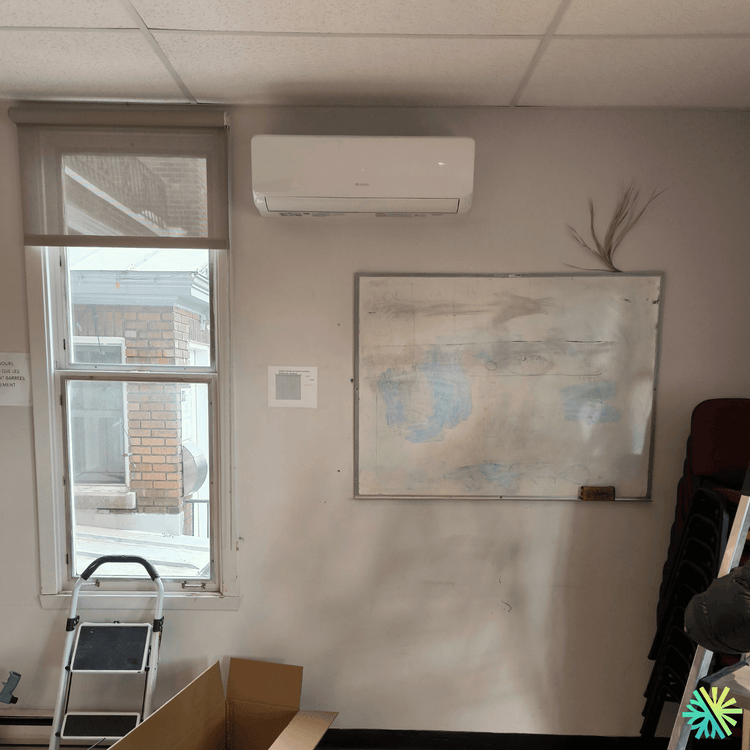 Installation d’une thermopompe MultiZone Gree FreeMatch sur le Plateau-Mont-Royal (Montréal)