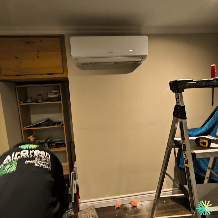 Installation d’une thermopompe Gree FreeMatch à Fabreville (Laval)