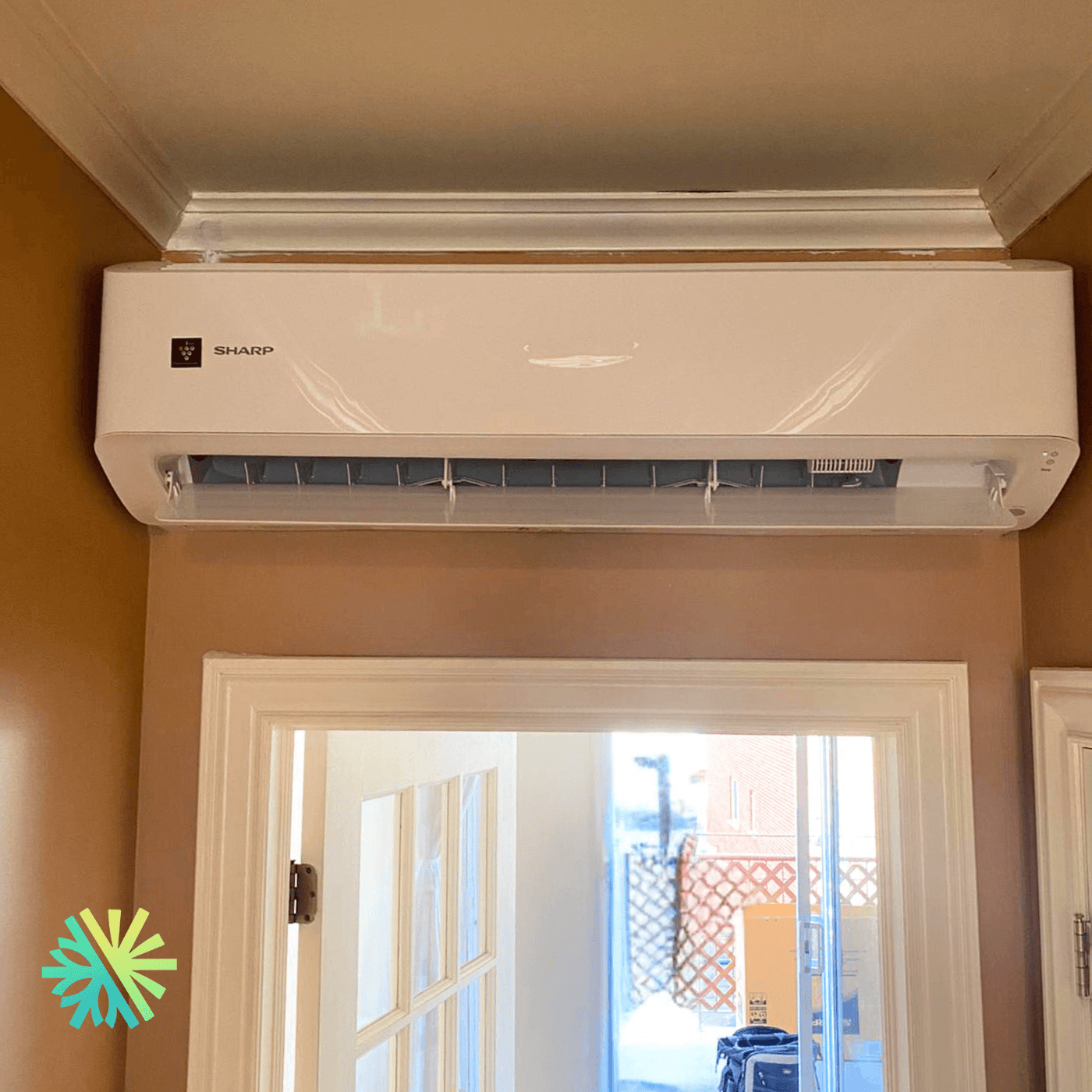 Installation d’une thermopompe murale SHARP ZU1 18 000 BTU à LaSalle