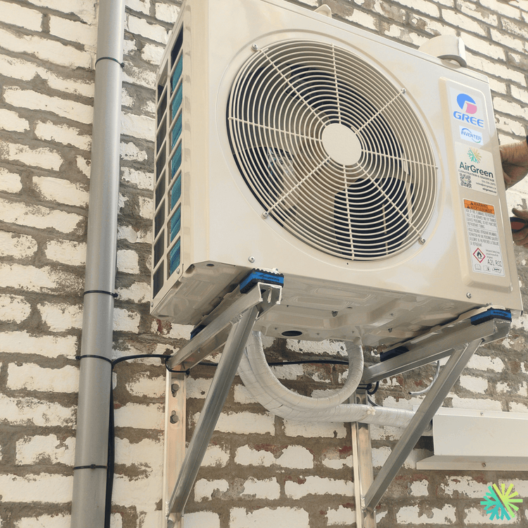 Installation d’une thermopompe murale Gree Charmo sur le Plateau-Mont-Royal (Montréal)