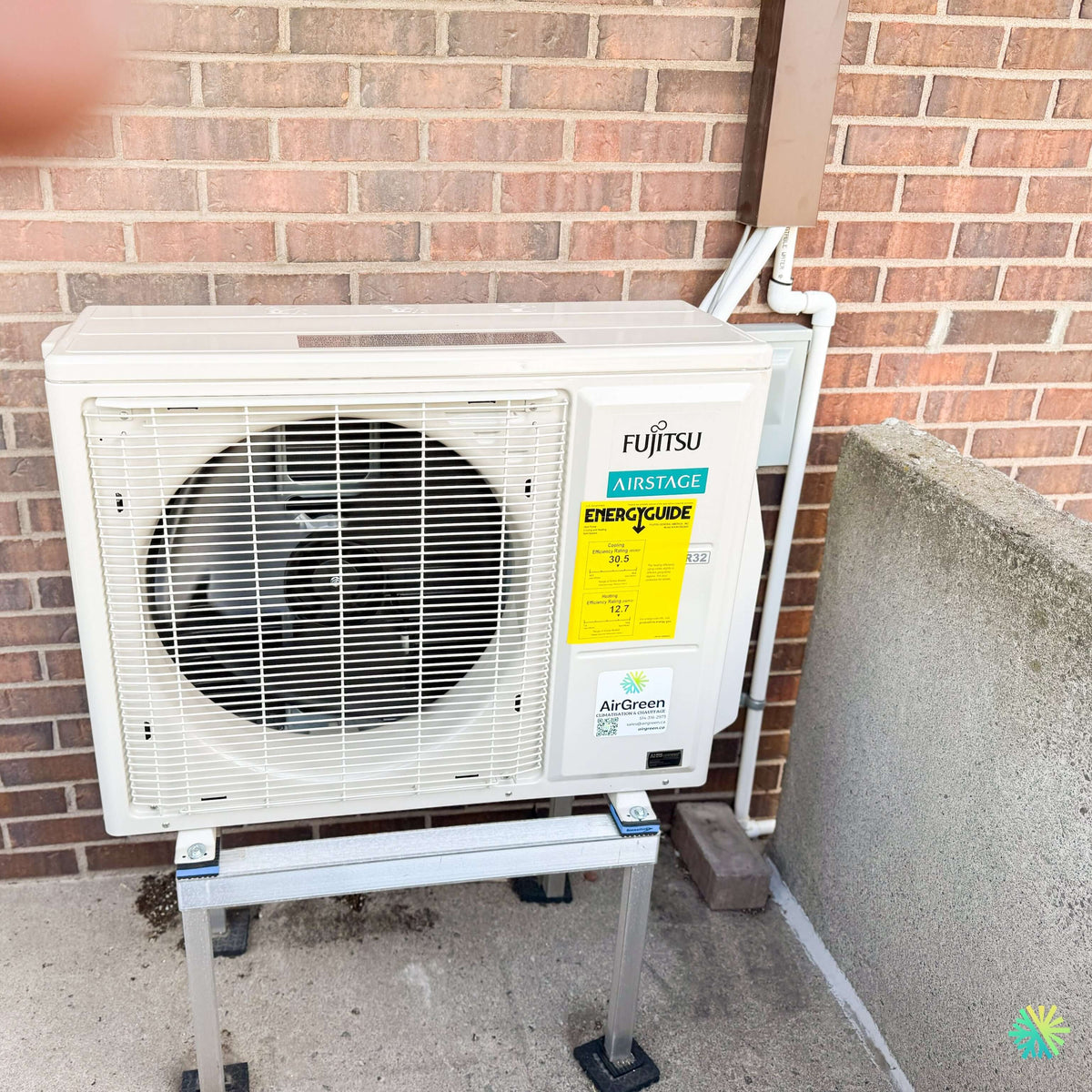 Installation d’une thermopompe murale Fujitsu AIRSTAGE Altair 700 à Saint-Michel, Montréal