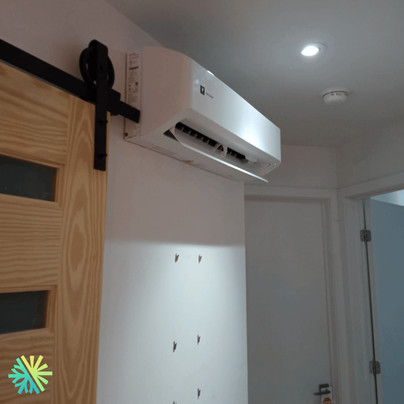 Installation d'une Thermopompe Murale Sharp ZHU à Dorval