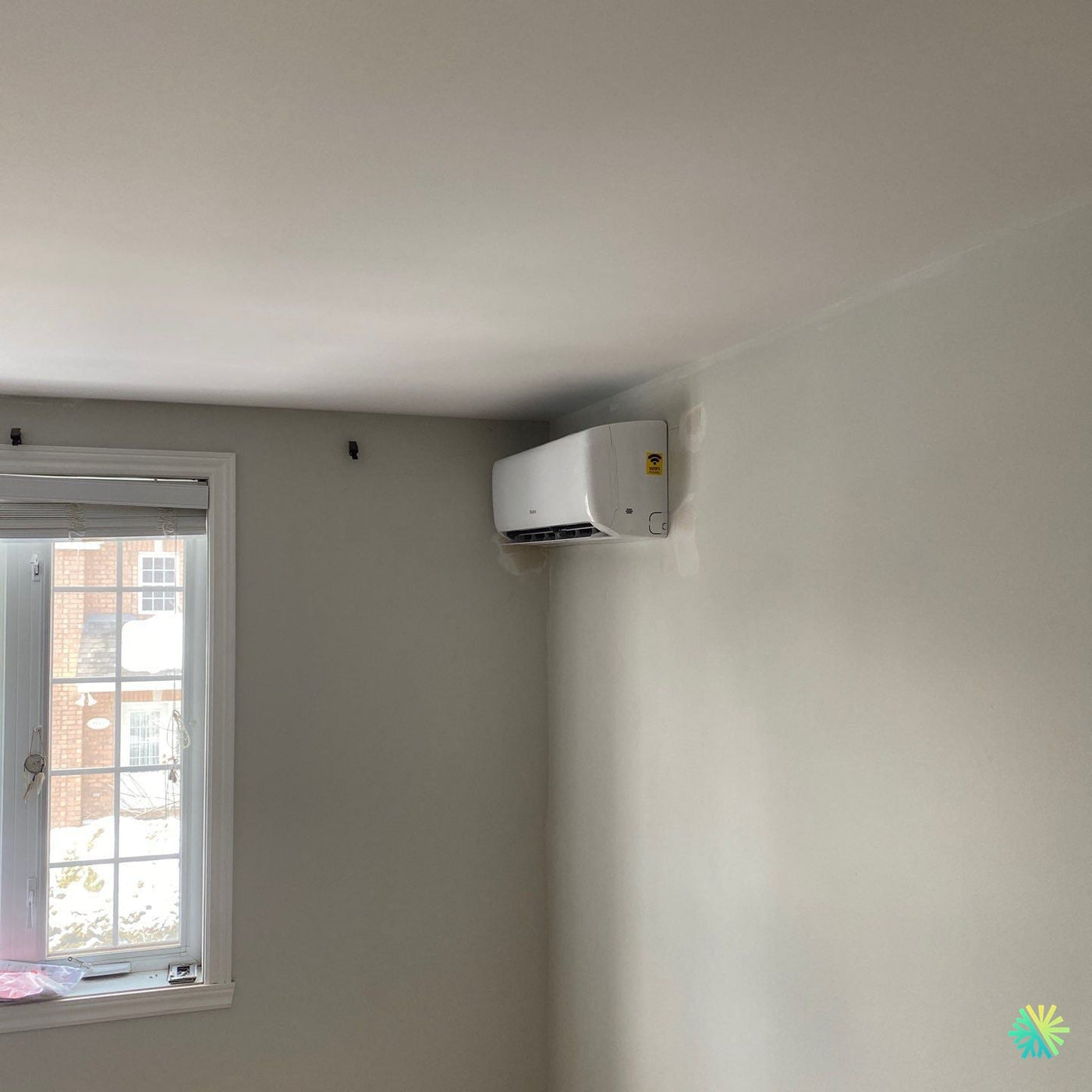 Installation d’une thermopompe murale GREE Livo R32 à Rosemont–La Petite-Patrie