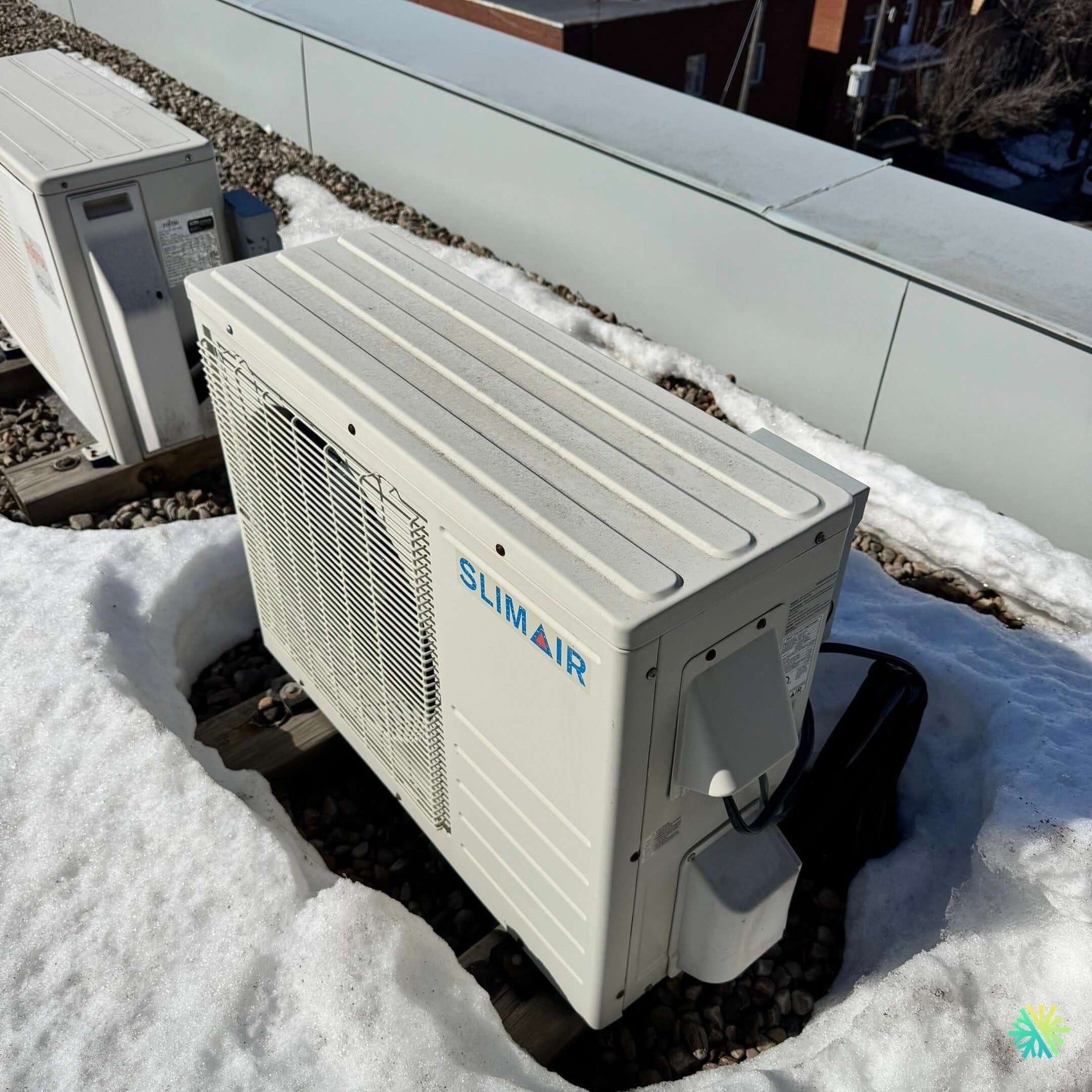 Réparation d’une thermopompe Slimair à Côte-des-Neiges