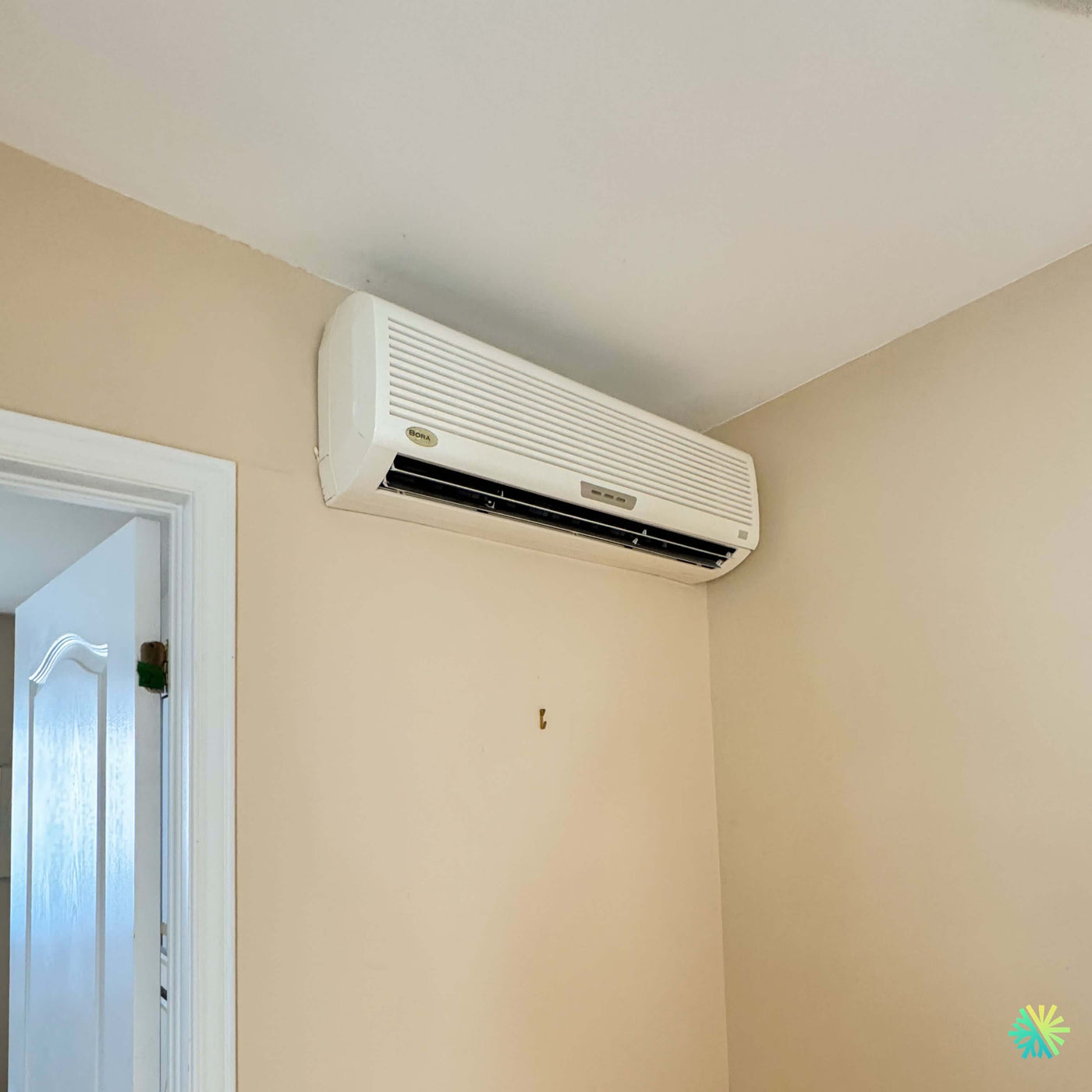 Appel de Service pour une Thermopompe murale Bora à Ahuntsic-Cartierville