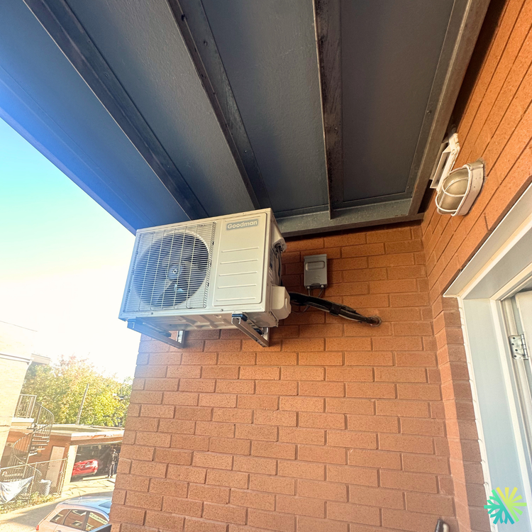 Service et entretien d’une thermopompe murale Goodman à Rosemont–La Petite-Patrie (Montréal)
