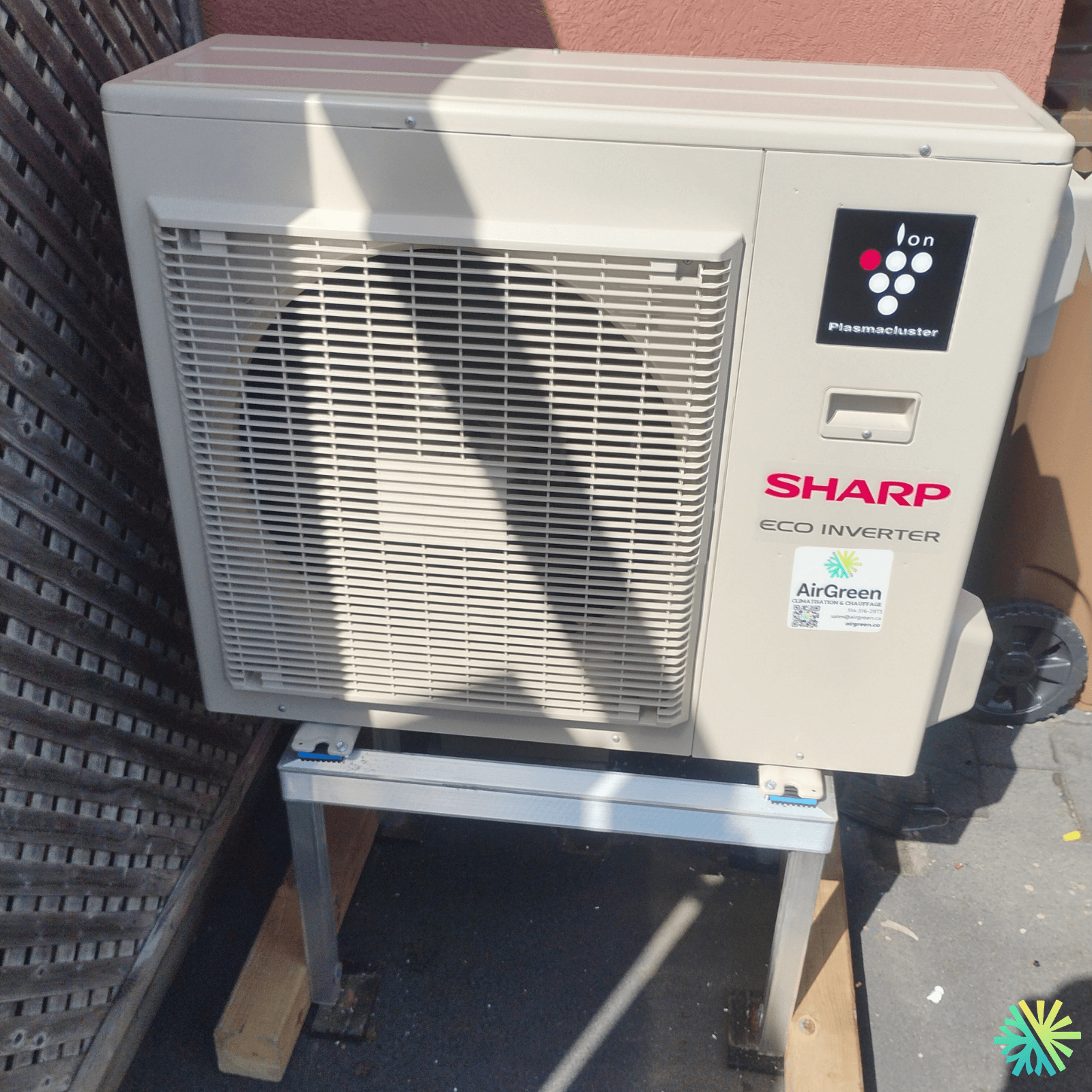Installation d’une thermopompe murale Sharp à Rosemont–La Petite-Patrie