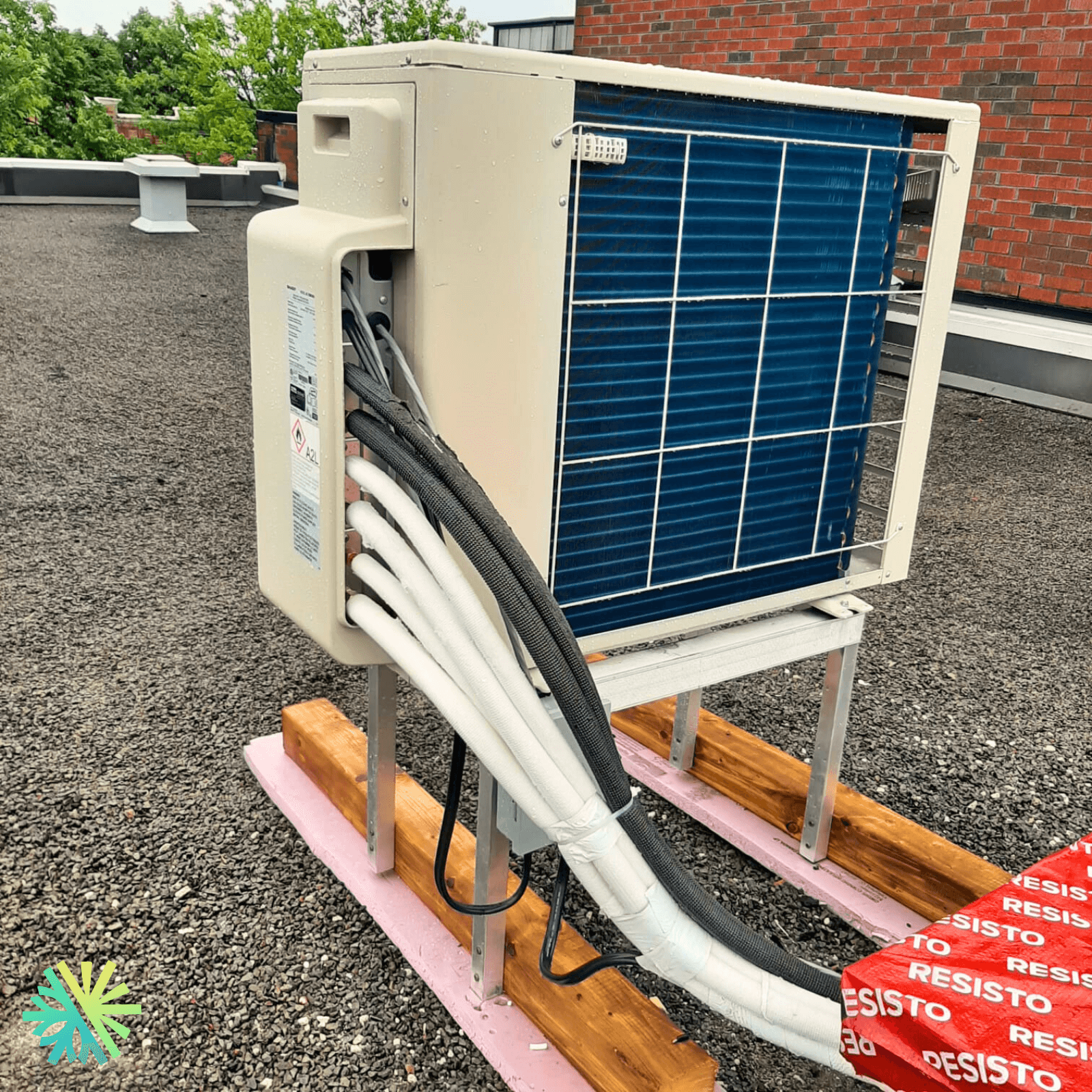 Installation d'une thermopompe Sharp BU TripleZone à Île-Bizard–Sainte-Geneviève