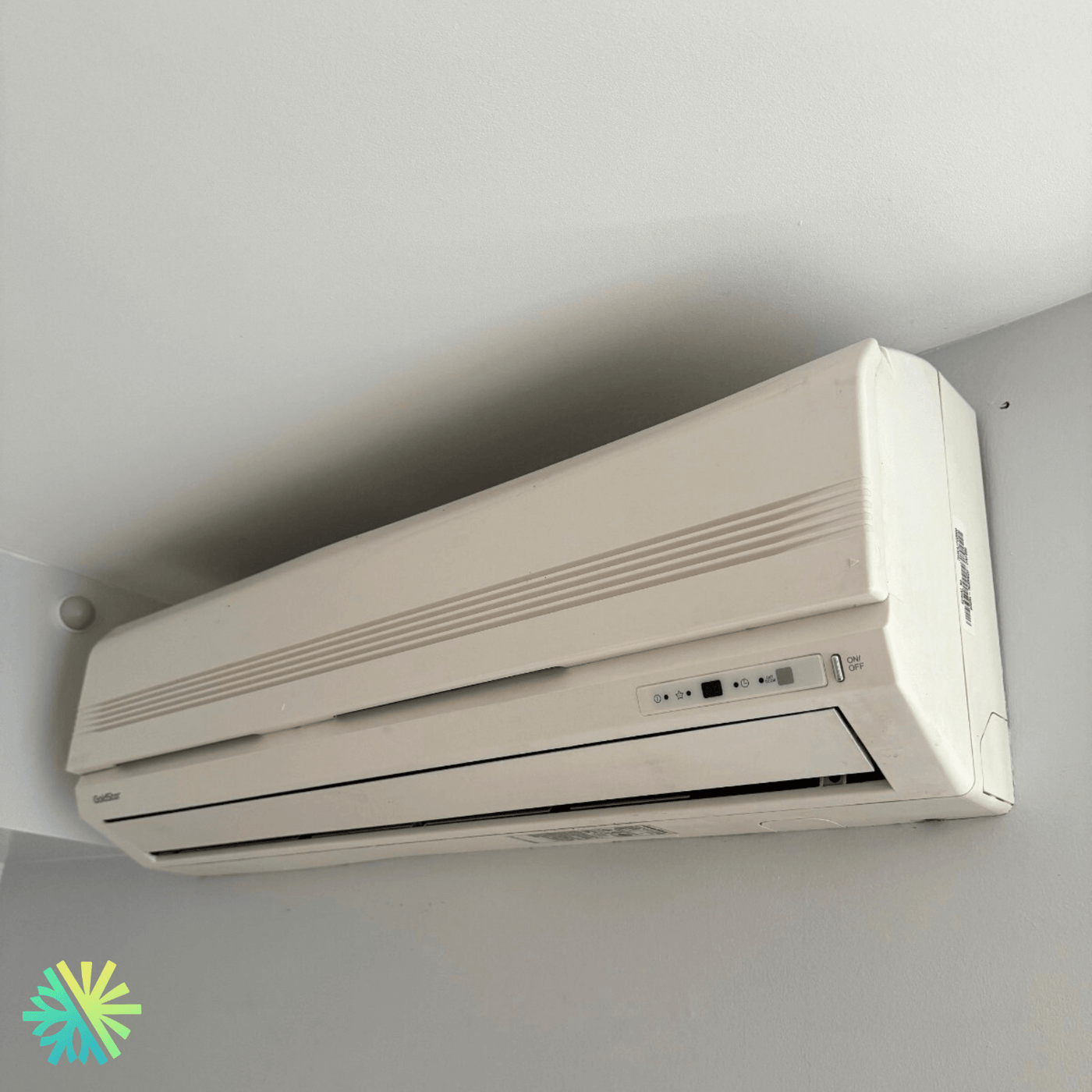 Réparation experte d’une thermopompe GoldStar à Laval