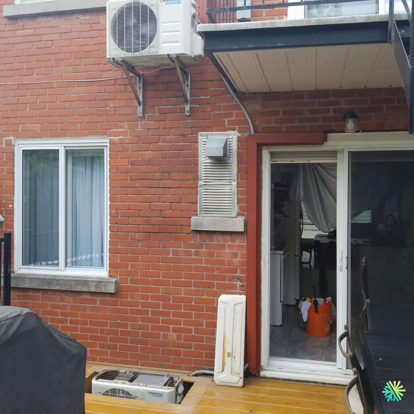 Installation d’une Comfortmaker thermopompe murale à Le Sud-Ouest (Montréal)