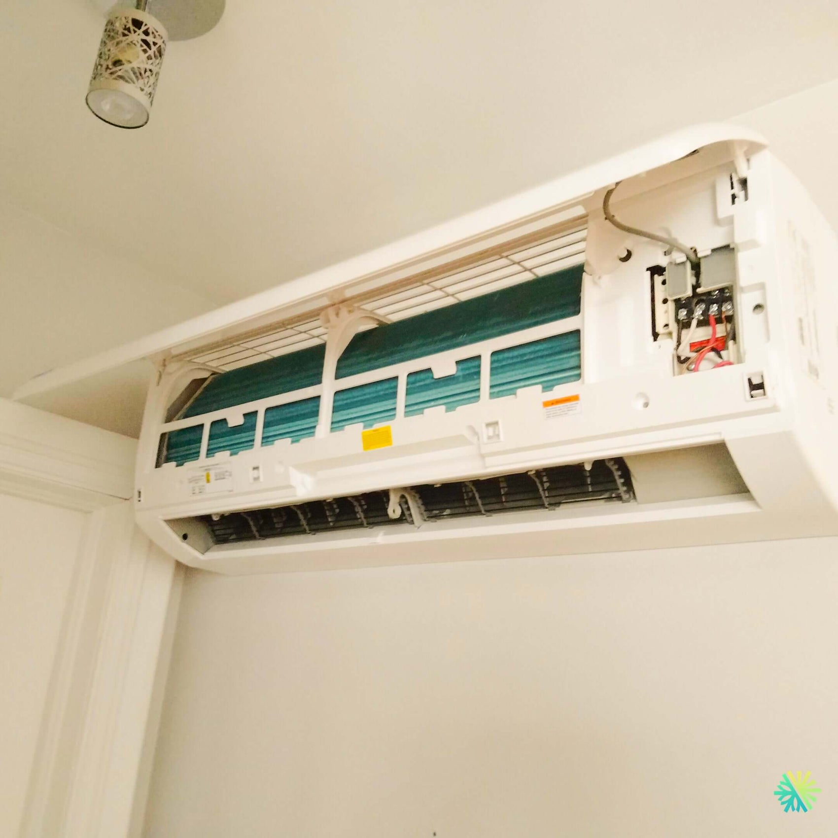 Réparation d'une Thermopompe Murale Comfortmaker à Montréal