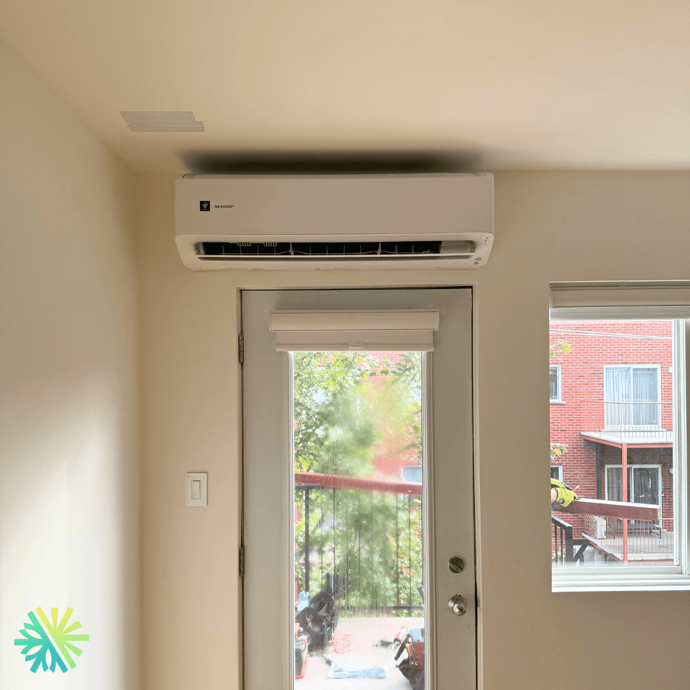 Installation d’une thermopompe murale SHARP ZU1 à LaSalle