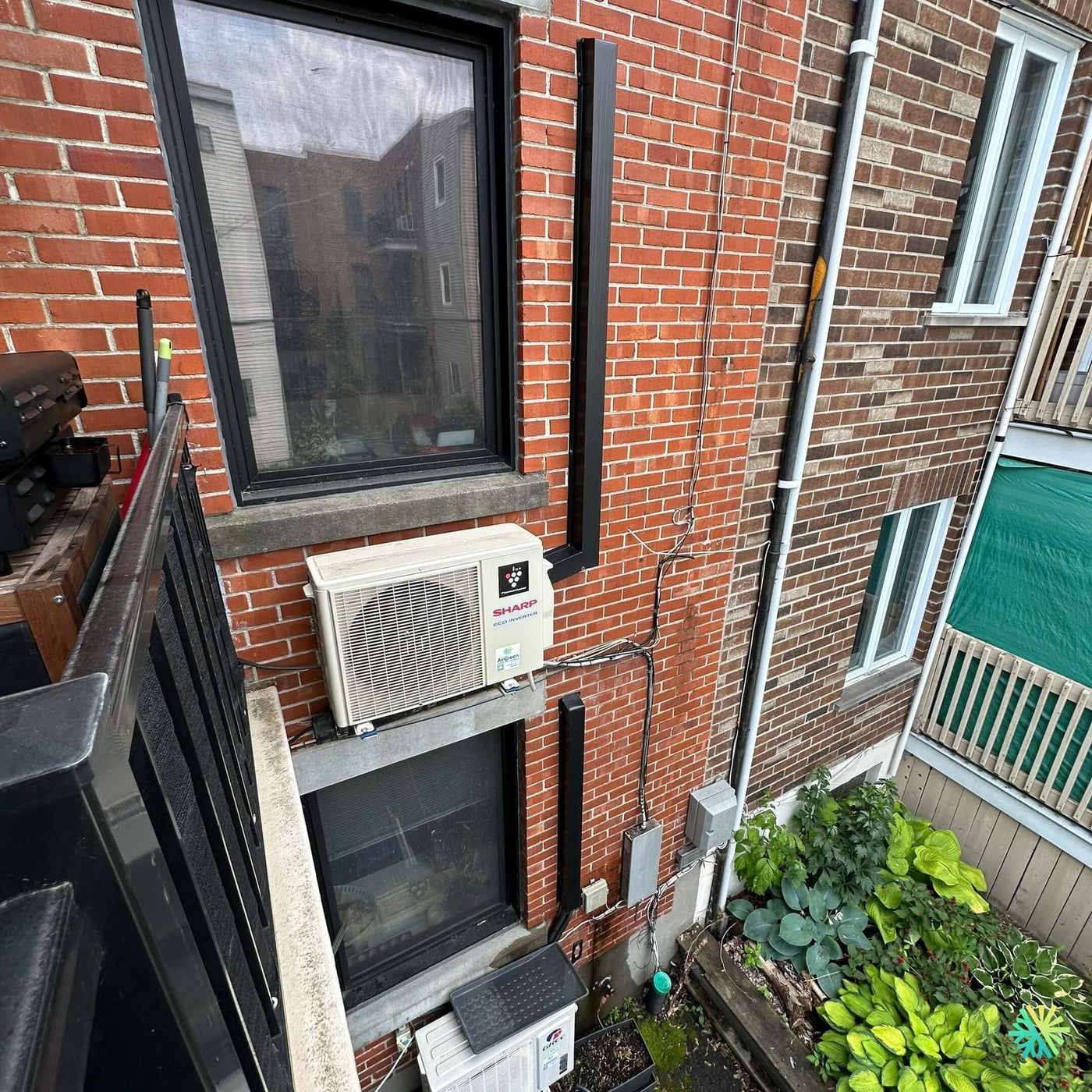 Réparation d’un climatiseur mural Sharp à Côte-des-Neiges–Notre-Dame-de-Grâce