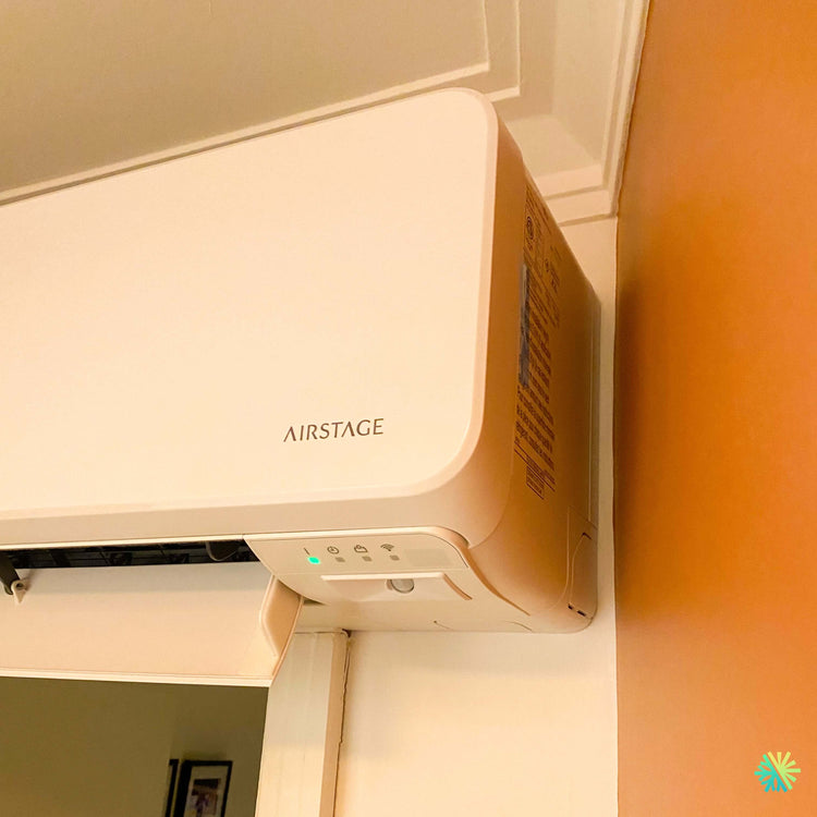 Installation d’une thermopompe murale Fujitsu AIRSTAGE Orion XLTH à Upton en Montérégie, par AirGreen