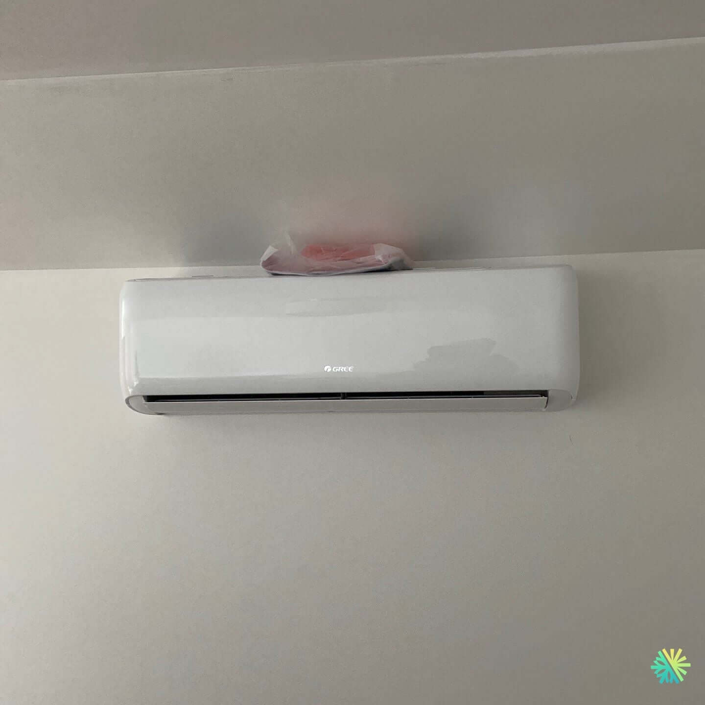 Installation d’une thermopompe murale Gree Livo R32 à LaSalle
