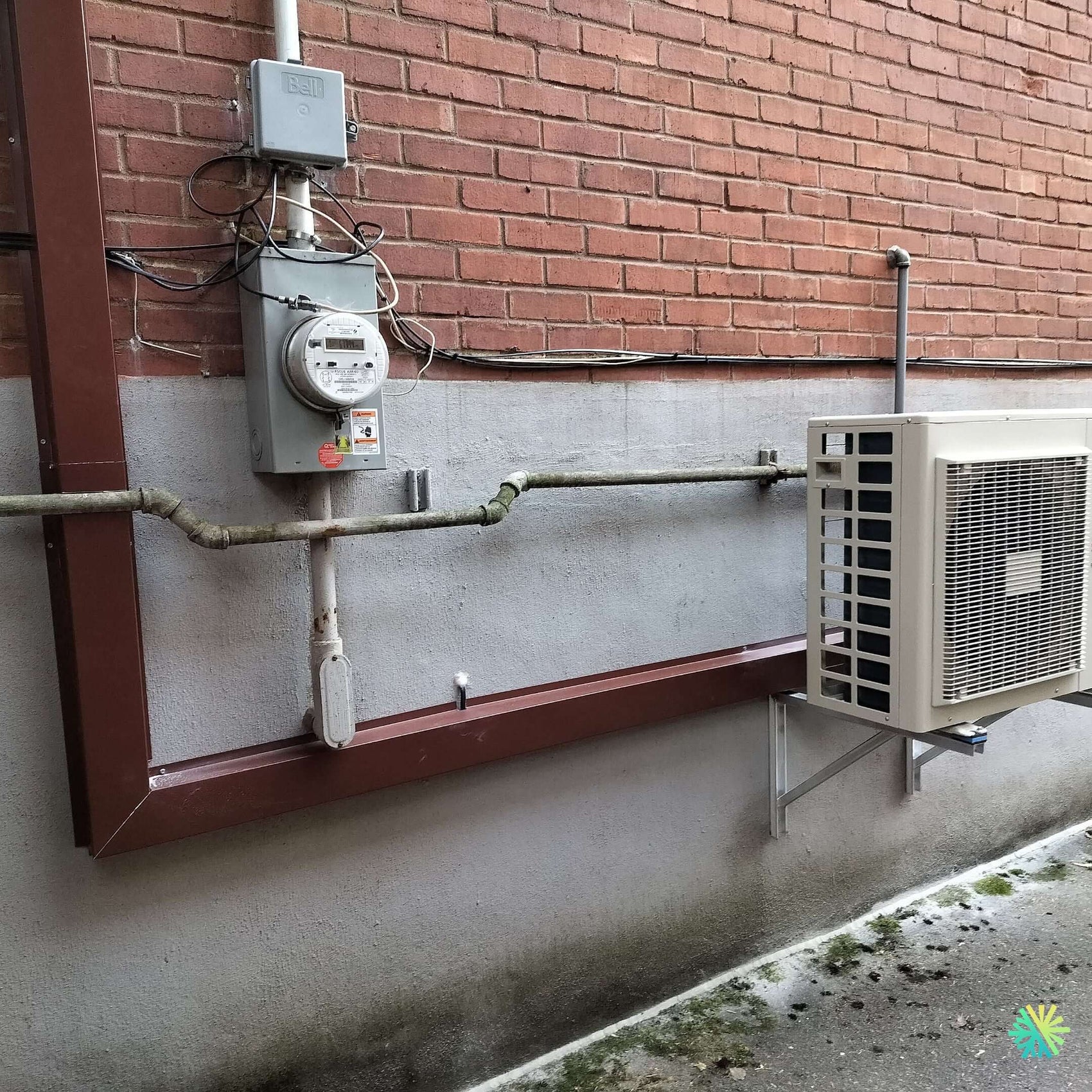 Réparation d’une thermopompe murale Midea à Sainte-Catherine