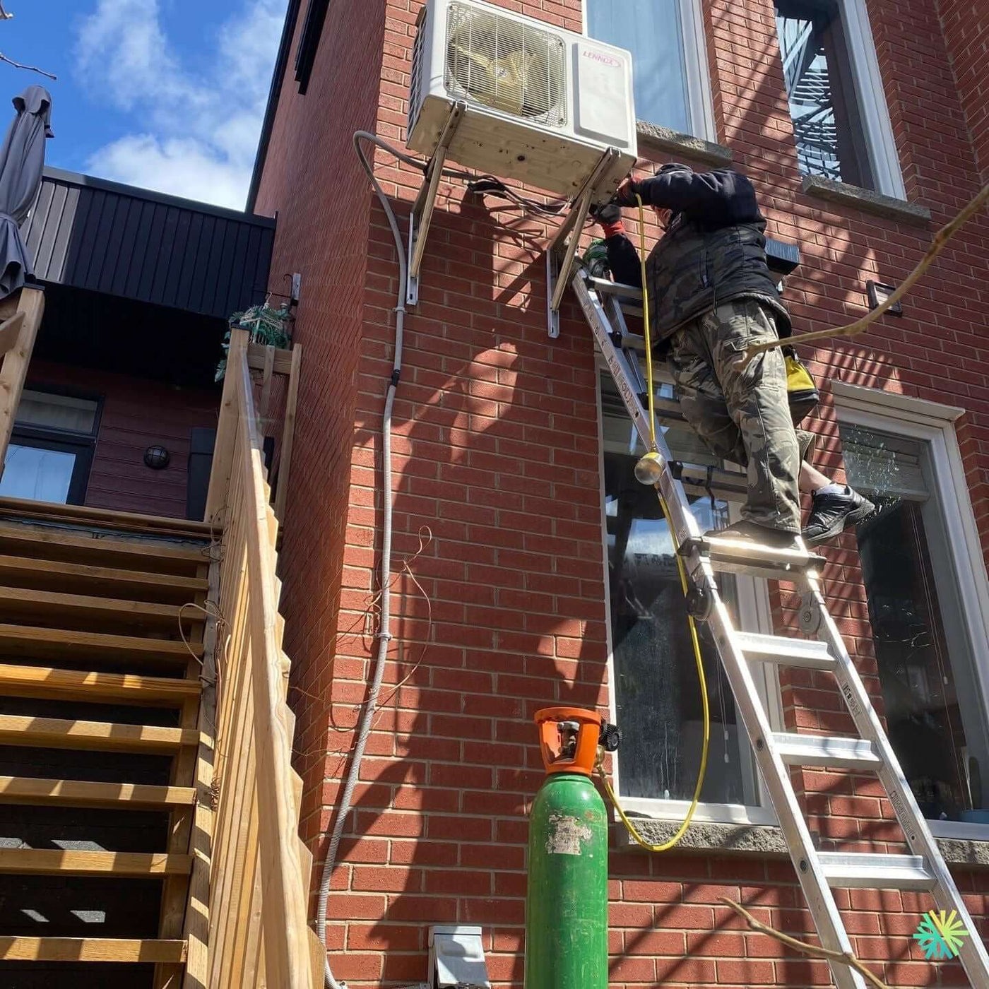 Réparation d’un climatiseur mural Lennox à Outremont