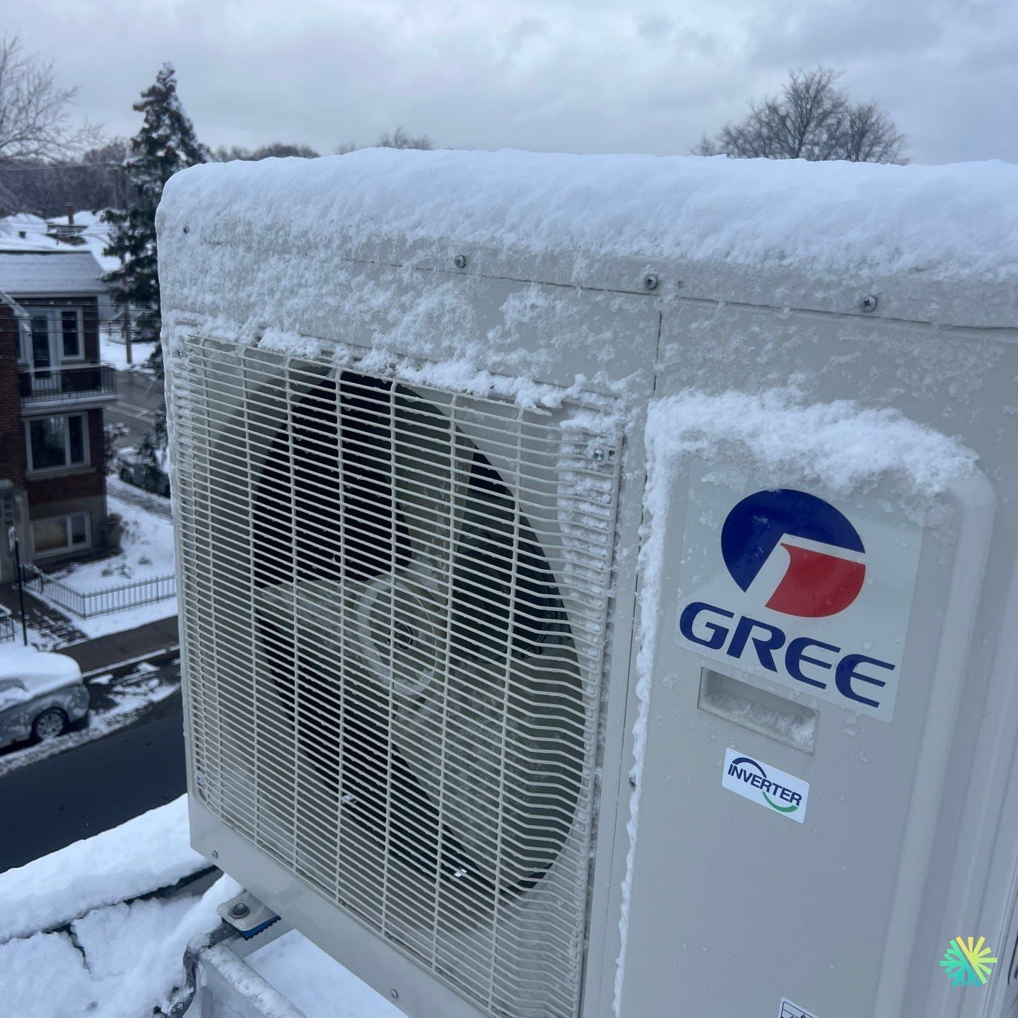 Réparation d’une thermopompe murale Gree à Rosemont–La Petite-Patrie