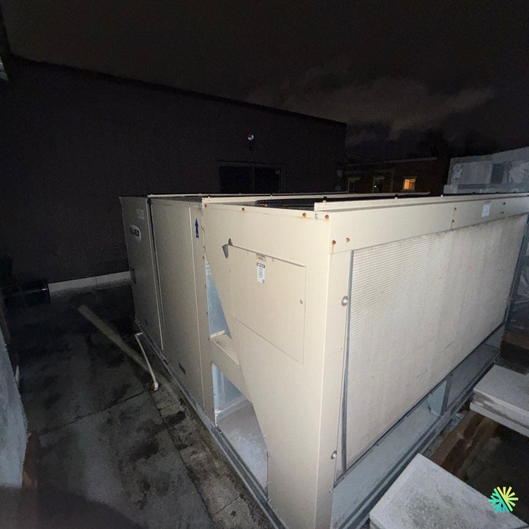 CVC Commercial à Laval : Rétrofit d’un Système Rooftop Allied pour un Immeuble de Bureaux