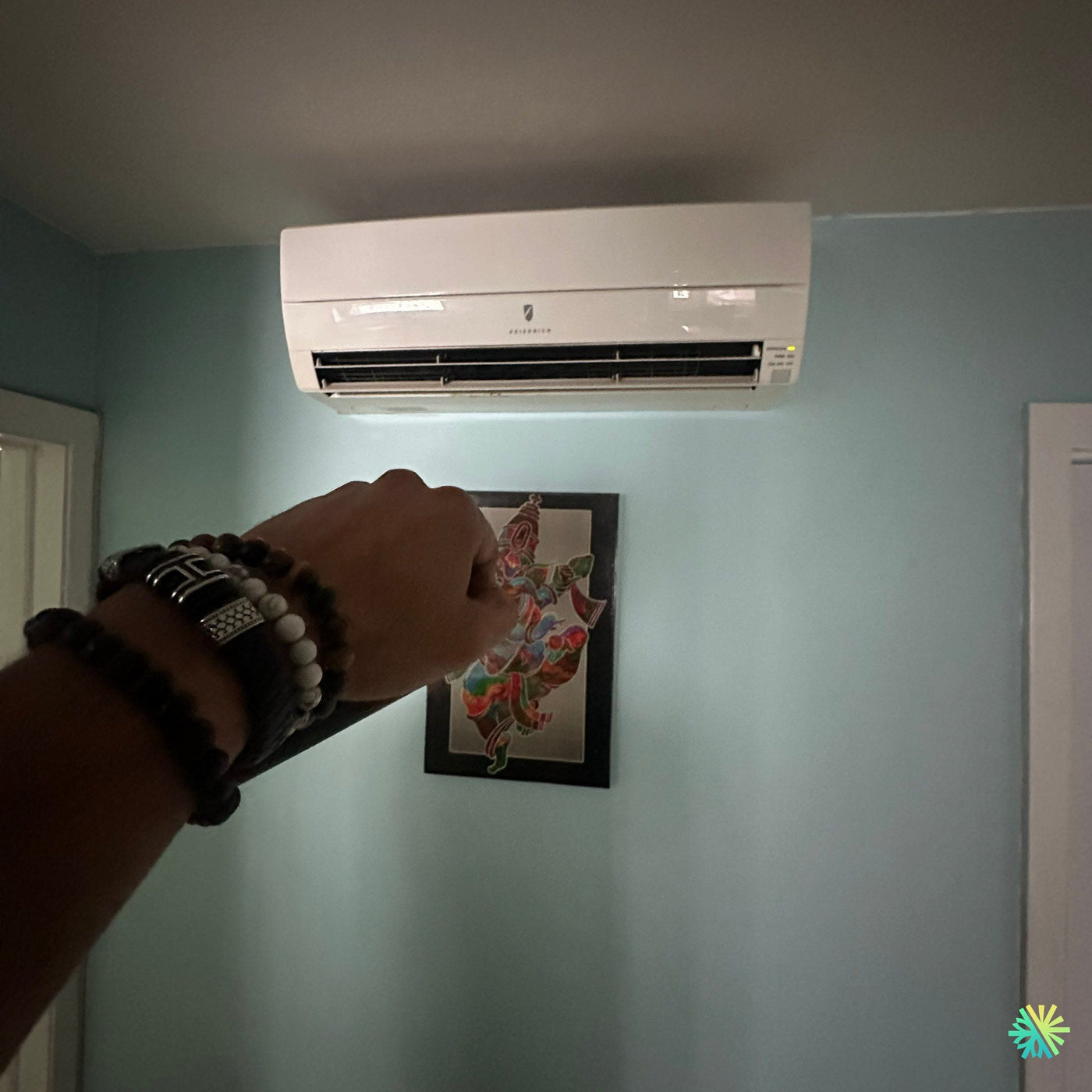 Réparation d’une thermopompe murale Fujitsu à Beaconsfield