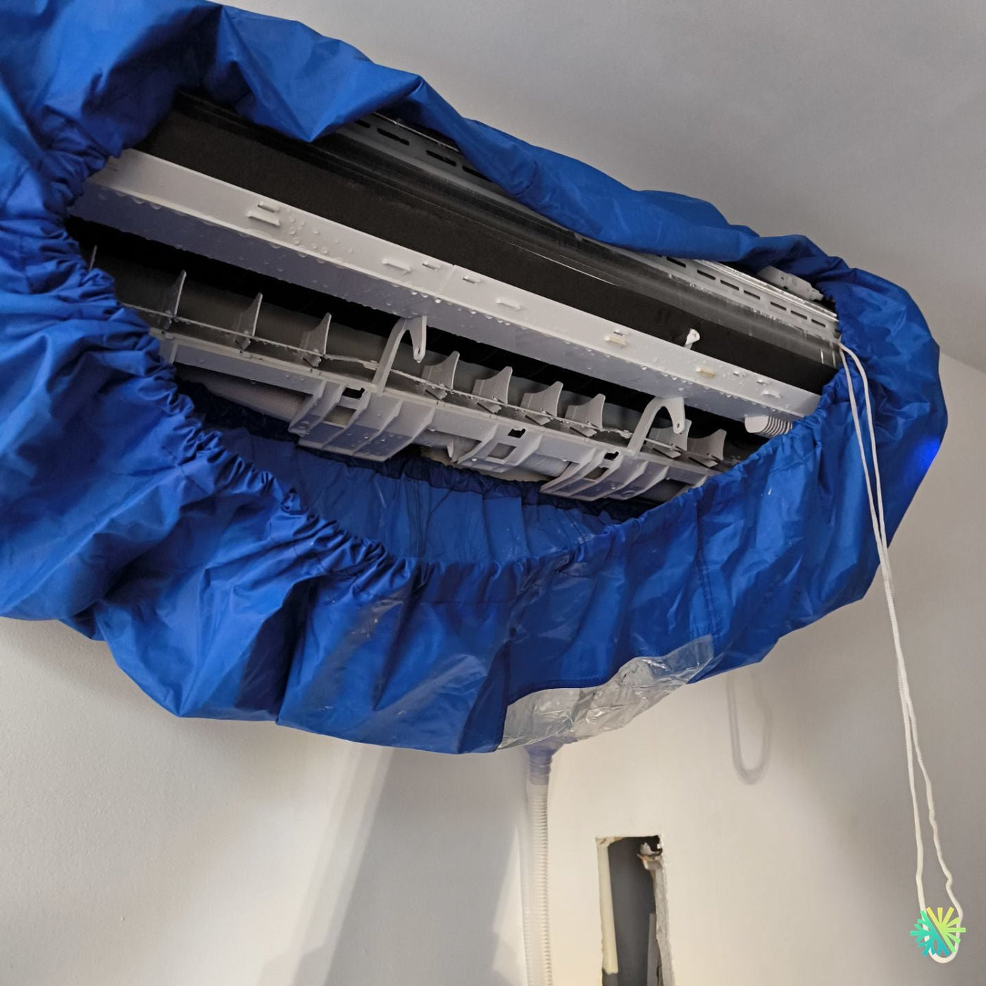 Réparation d’un climatiseur mural Midea à Sainte-Julie