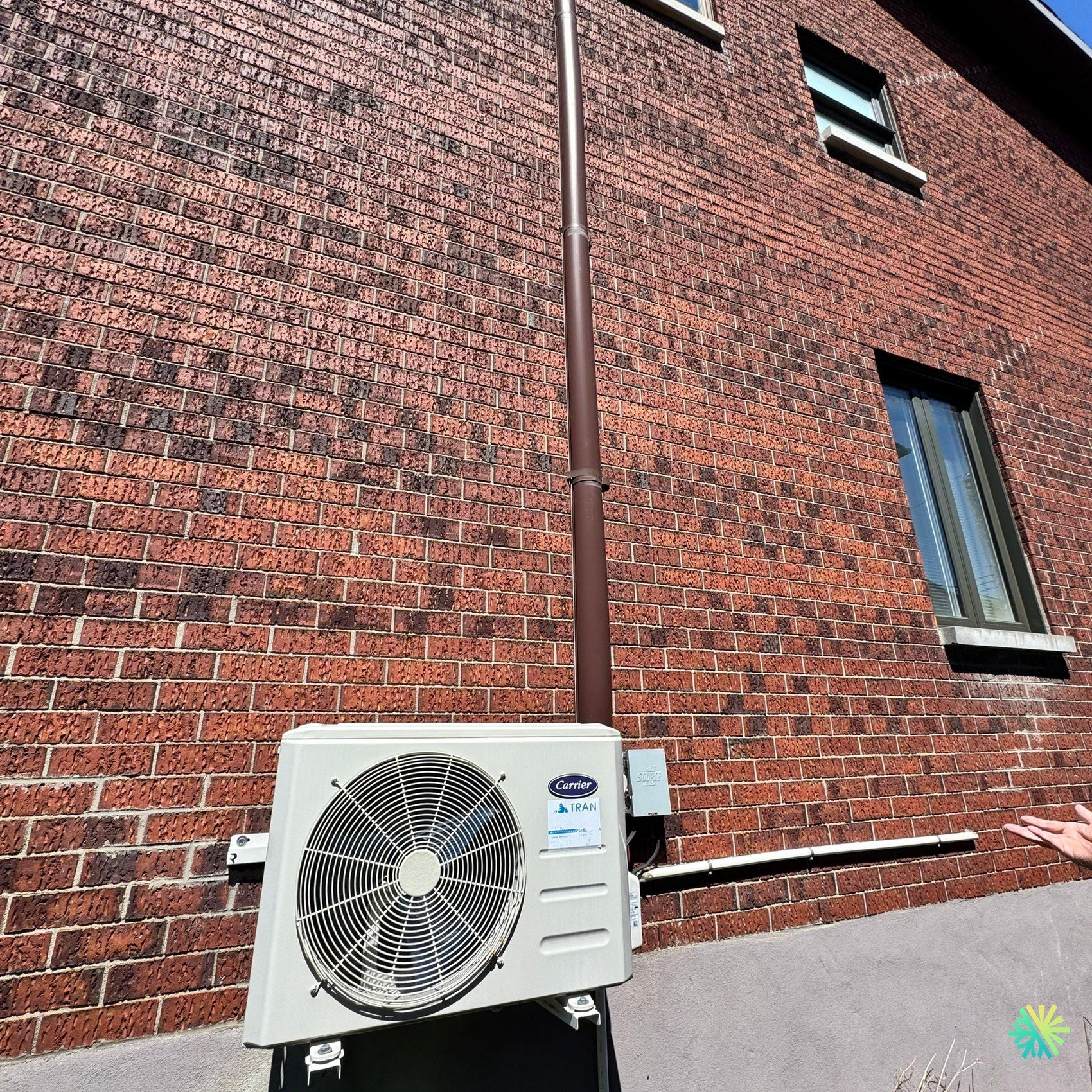 Réparation d’une thermopompe murale Carrier à Outremont