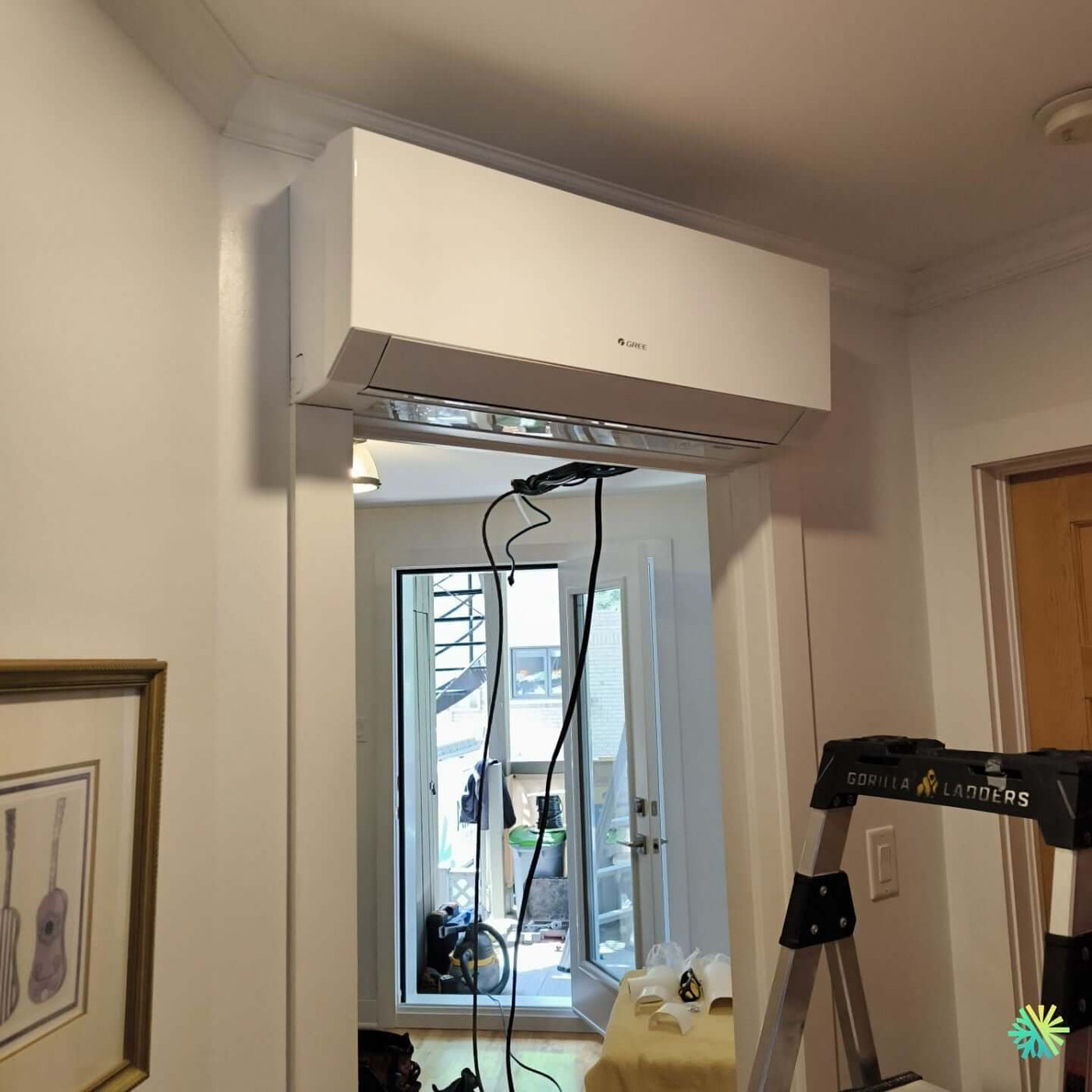 Installation d’une Gree Vireo R32 thermopompe murale à Plateau-Mont-Royal