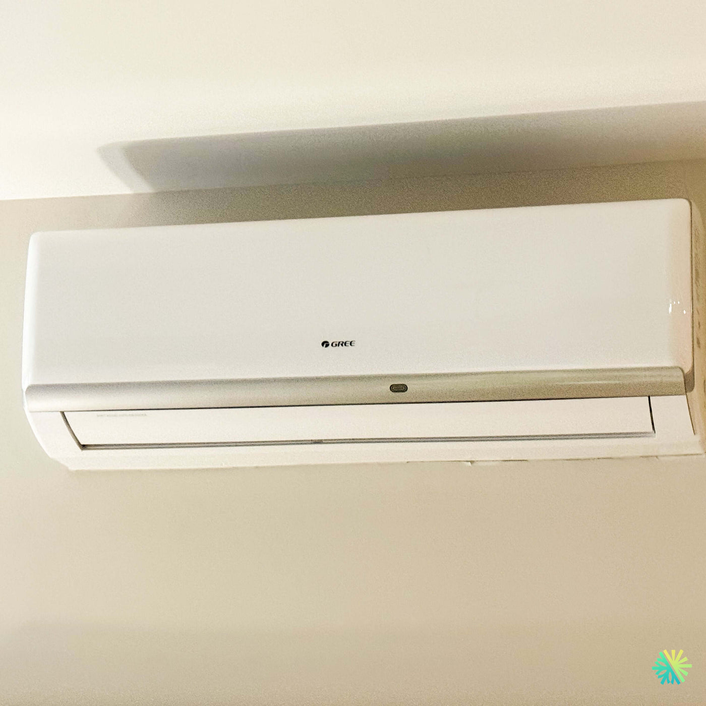 Réparation d’une Thermopompe murale Gree à Longueuil