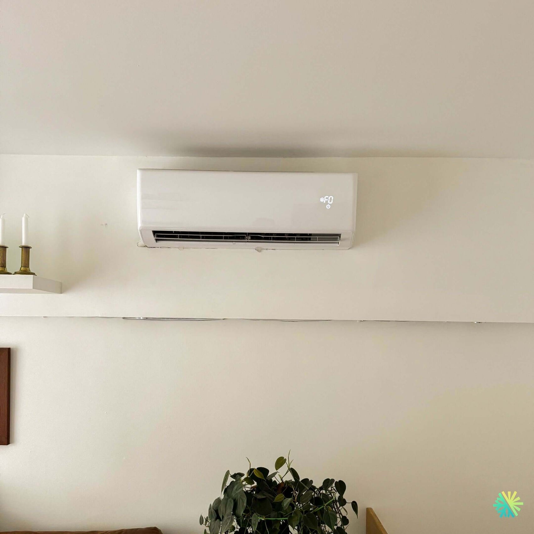 Installation d’une thermopompe murale MIDEA35 18 000 BTU à Rosemère : un mini split discret, performant et parfaitement intégré à l’espace intérieur