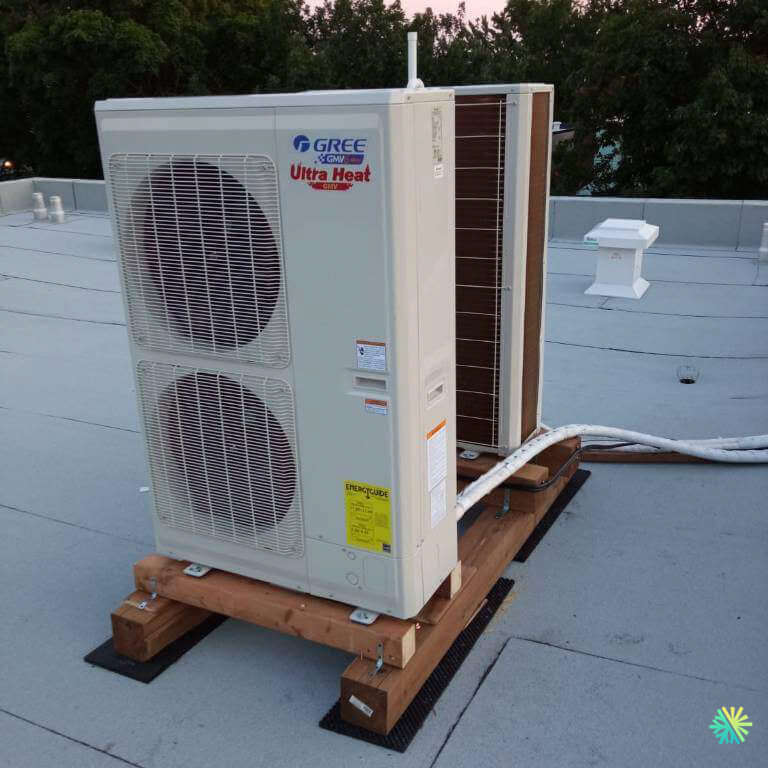 Réparation d’une thermopompe MultiZone Gree Ultra Heat à Beaconsfield