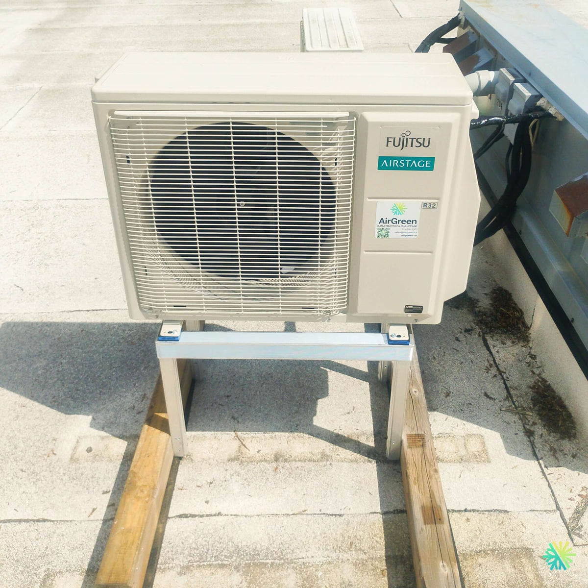 Installation d’une thermopompe murale Fujitsu AIRSTAGE Altair 700 à Elgin, en Montérégie