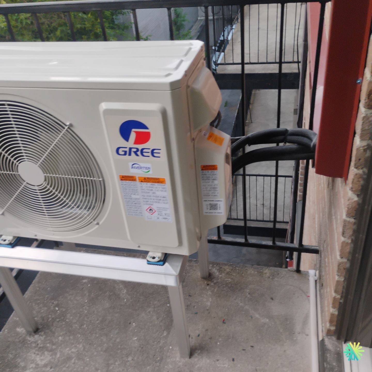 Installation d’une Gree série R-32 thermopompe murale à Rosemont–La Petite-Patrie