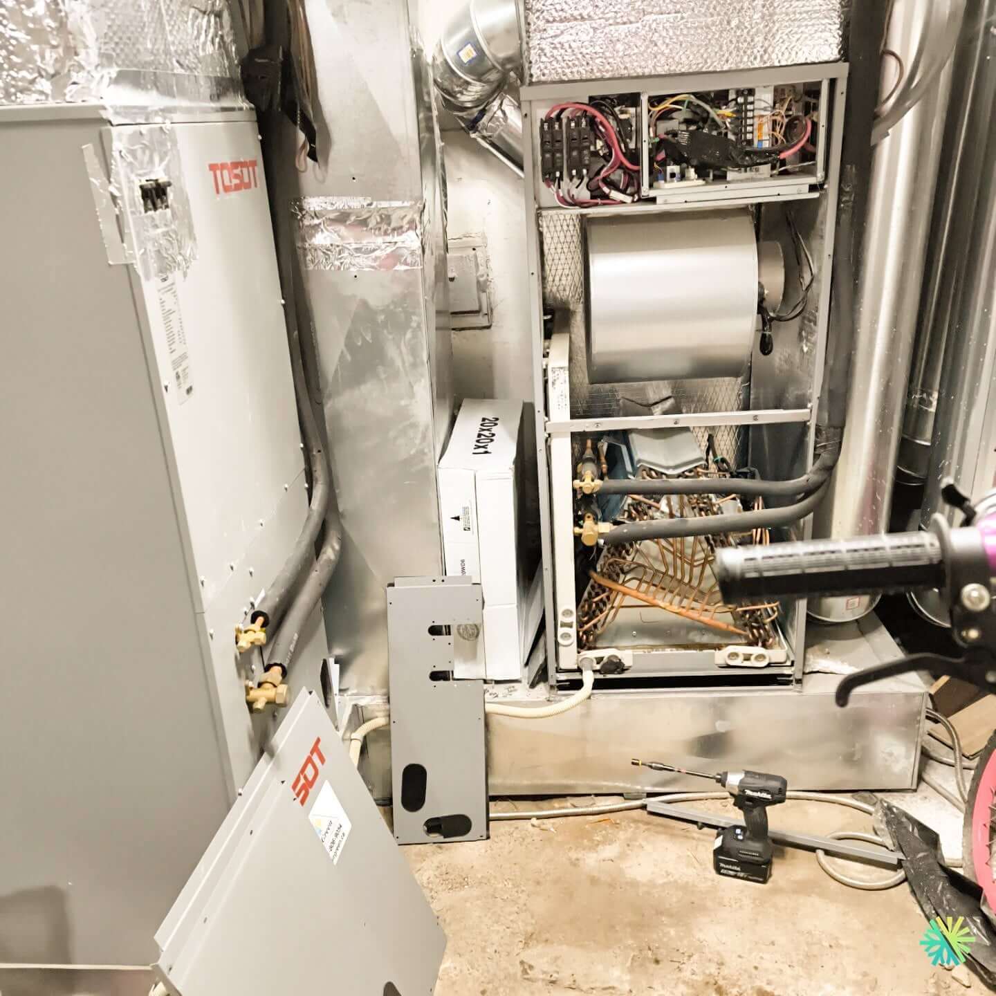 Réparation d’une thermopompe centrale à Lachine – Fournaise électrique et air handler