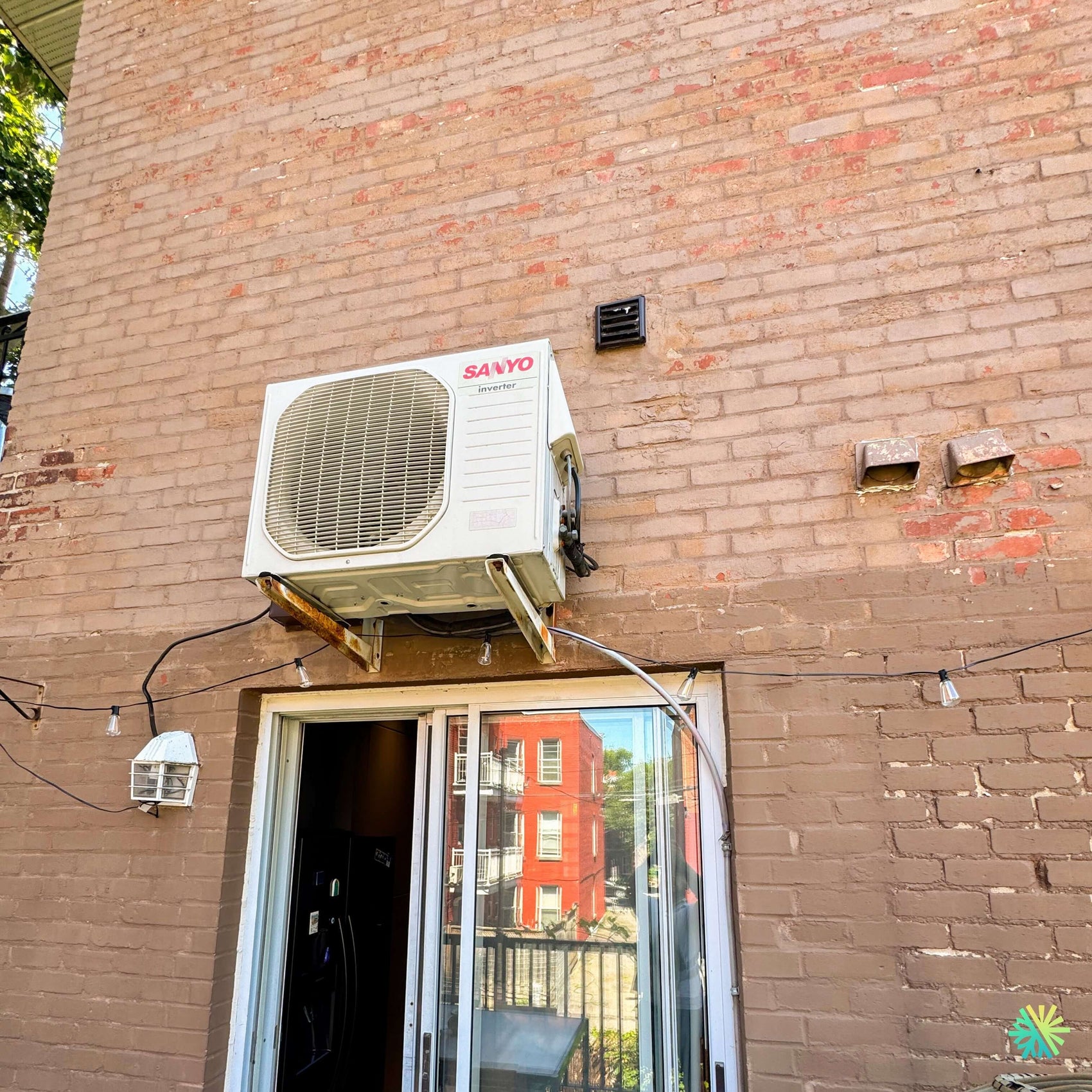 Appel de Service pour une Thermopompe murale Sanyo à Pont-Viau