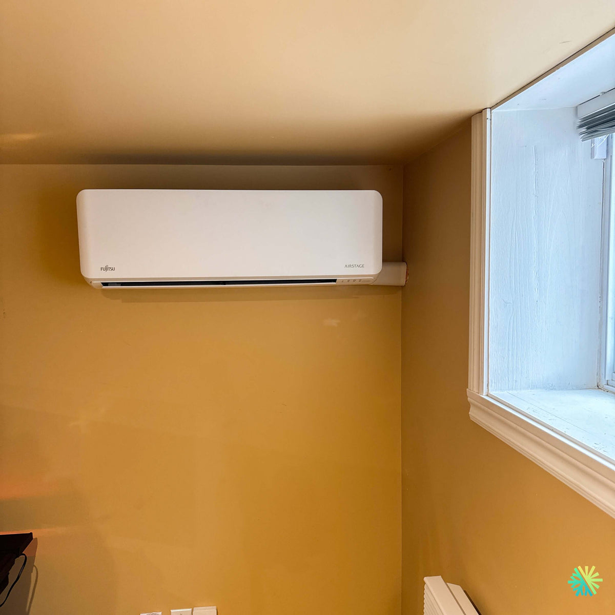 Installation d’une thermopompe murale FUJITSU ORION XLTH 18 000 BTU dans Villeray–Saint-Michel–Parc-Extension à Montréal