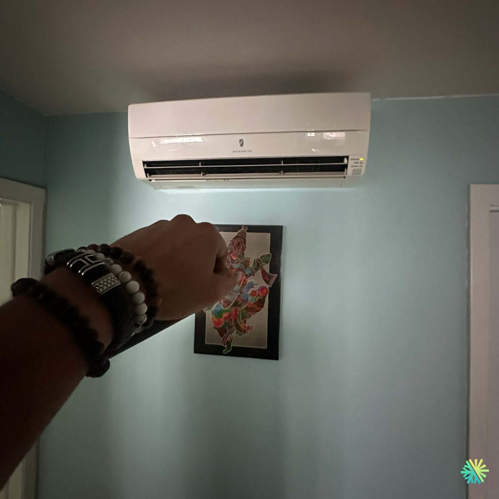 Réparation d’une thermopompe murale Fujitsu à Beaconsfield
