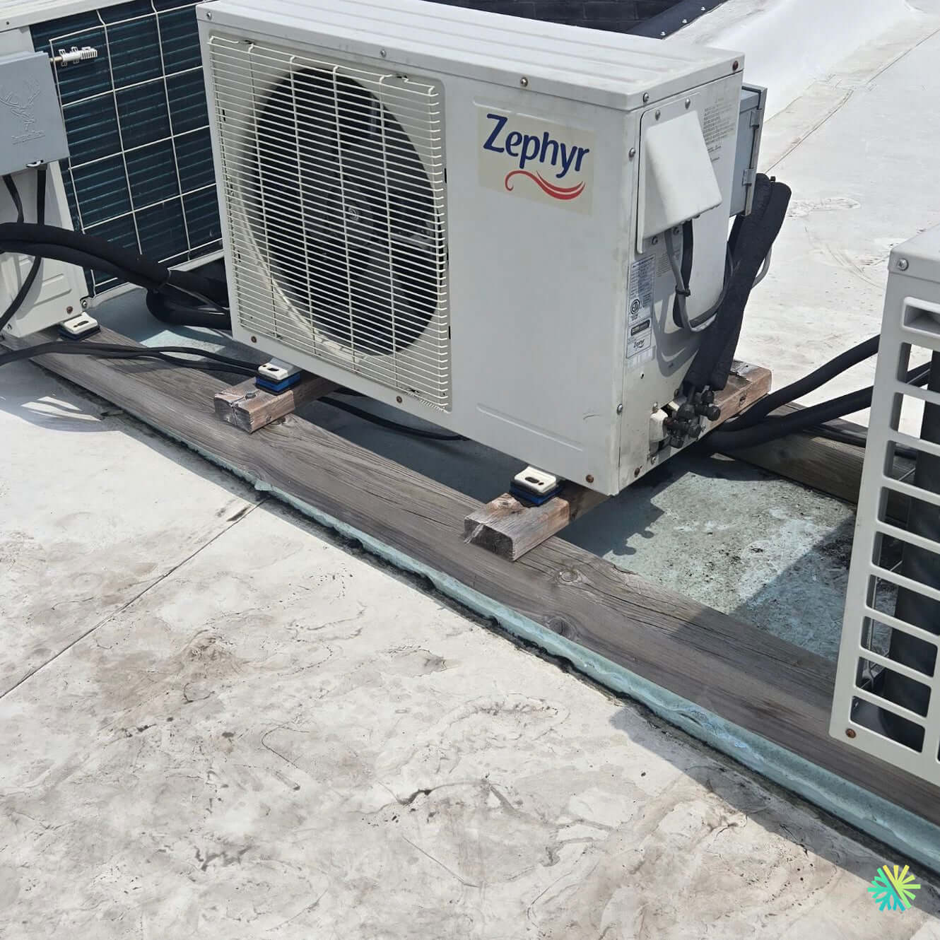 Réparation d’une thermopompe murale Zephyr à Côte-des-Neiges