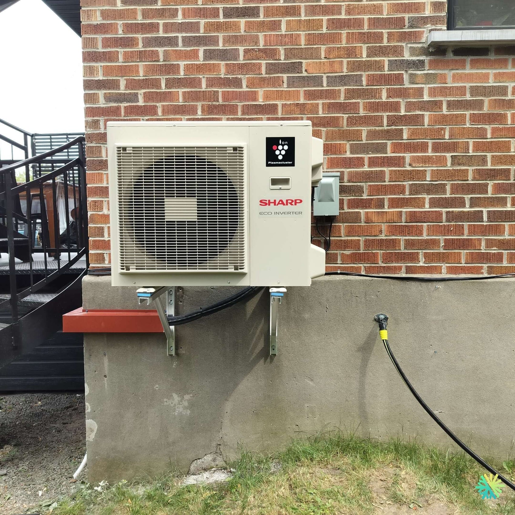 Installation d’une Sharp Eco Inverter thermopompe murale à LaSalle