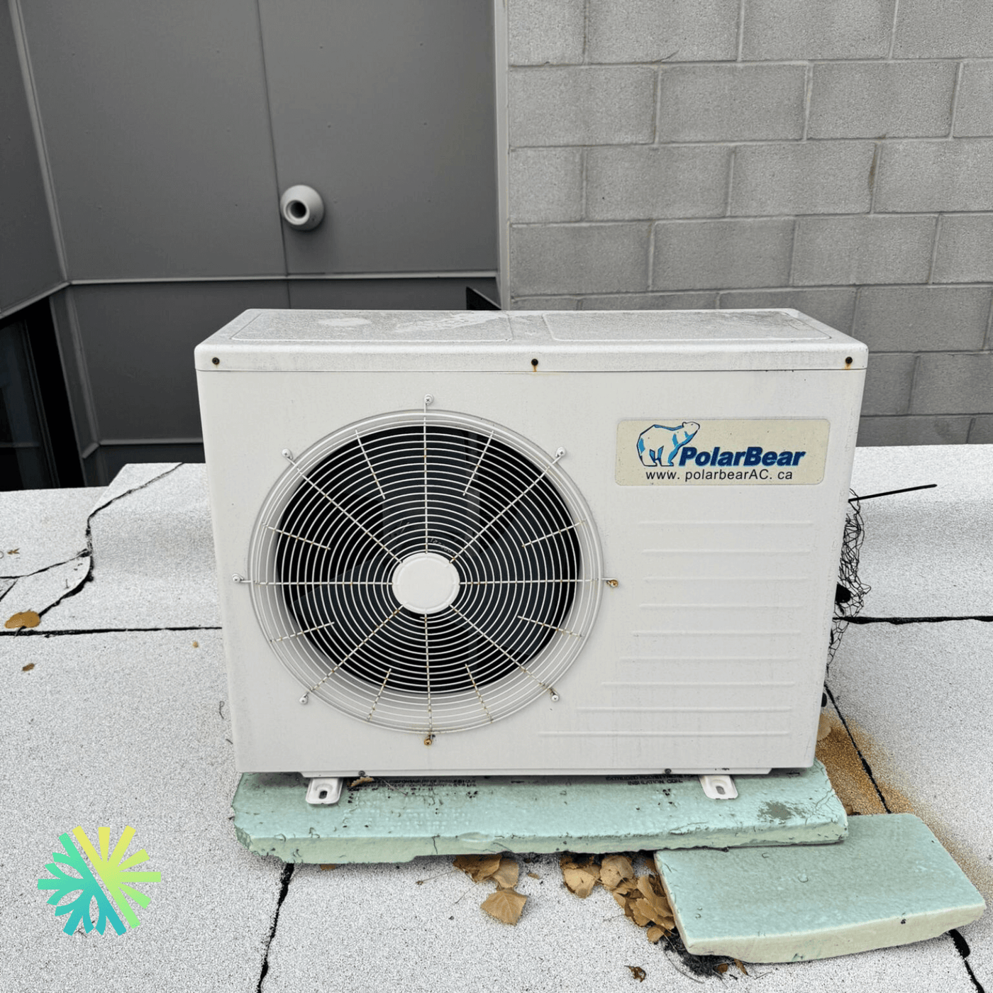 Réparation experte d’une thermopompe mini split PolarBear à Longueuil