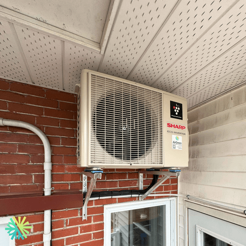 Installation d’une thermopompe murale Sharp ZU1 12 000 BTU à Lachine