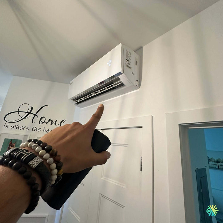 Réparation d’un climatiseur mural Midea à Sainte-Catherine